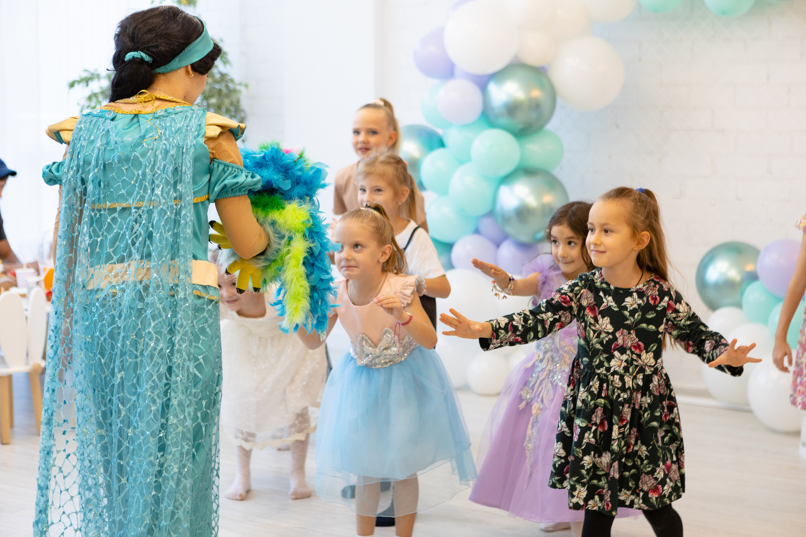 День рождения Амиры. Главная