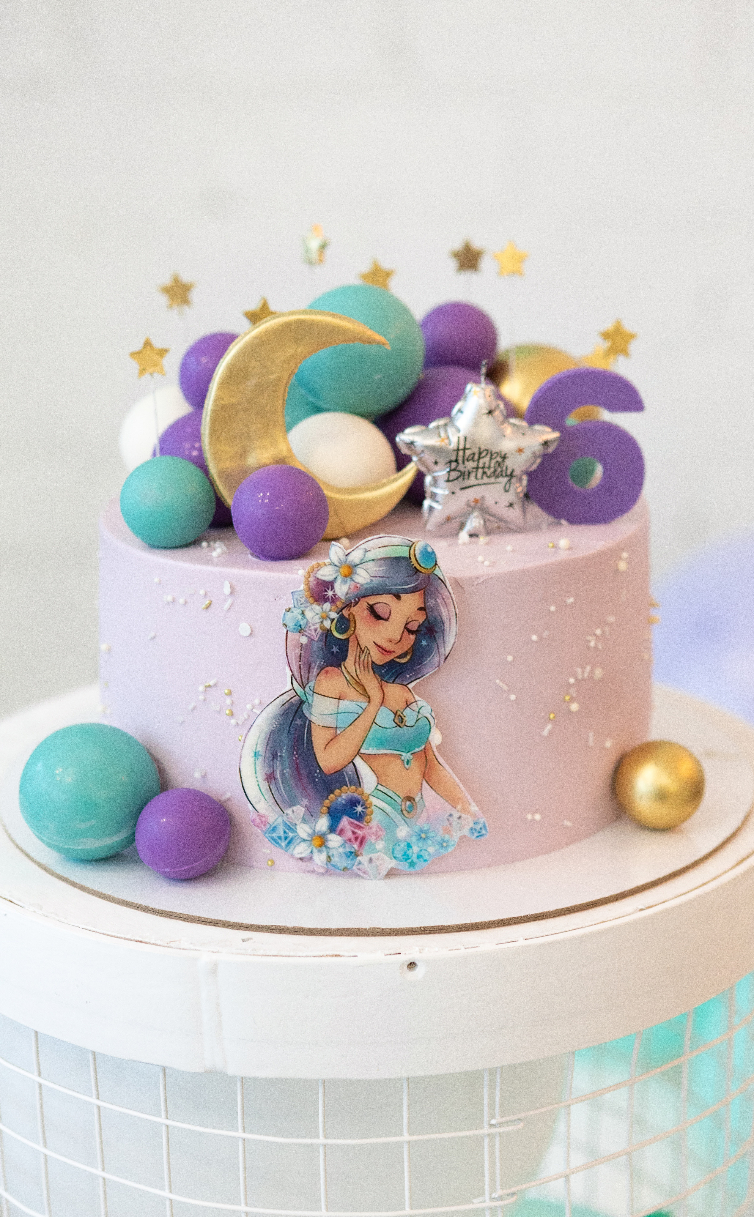 День рождения Амиры. Главная