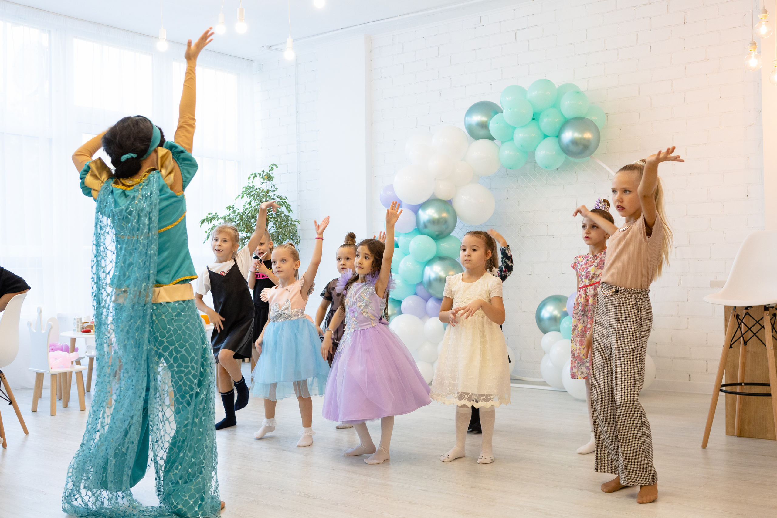 День рождения Амиры. Главная