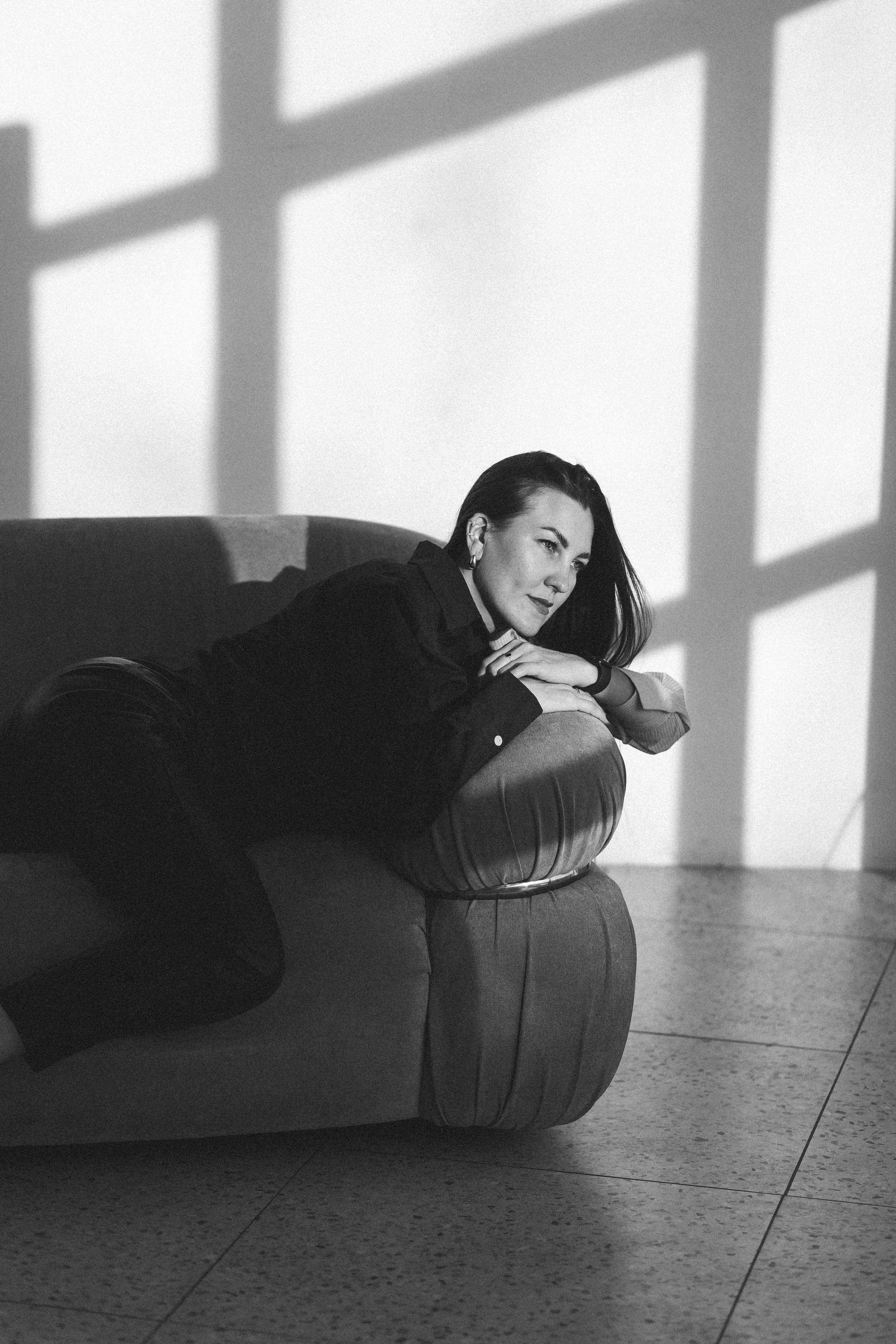 Студийные съемки в ч/б. Женский фотограф в Москве Рина Леонтьева