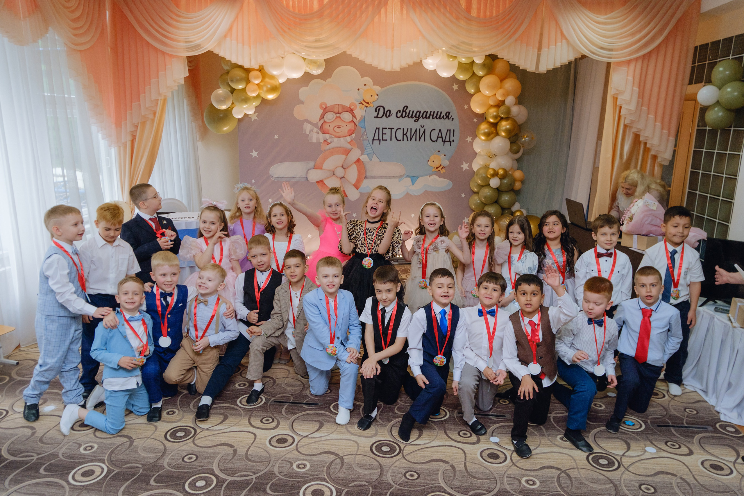 Выпускной 2025. Фотограф Софья Володкина