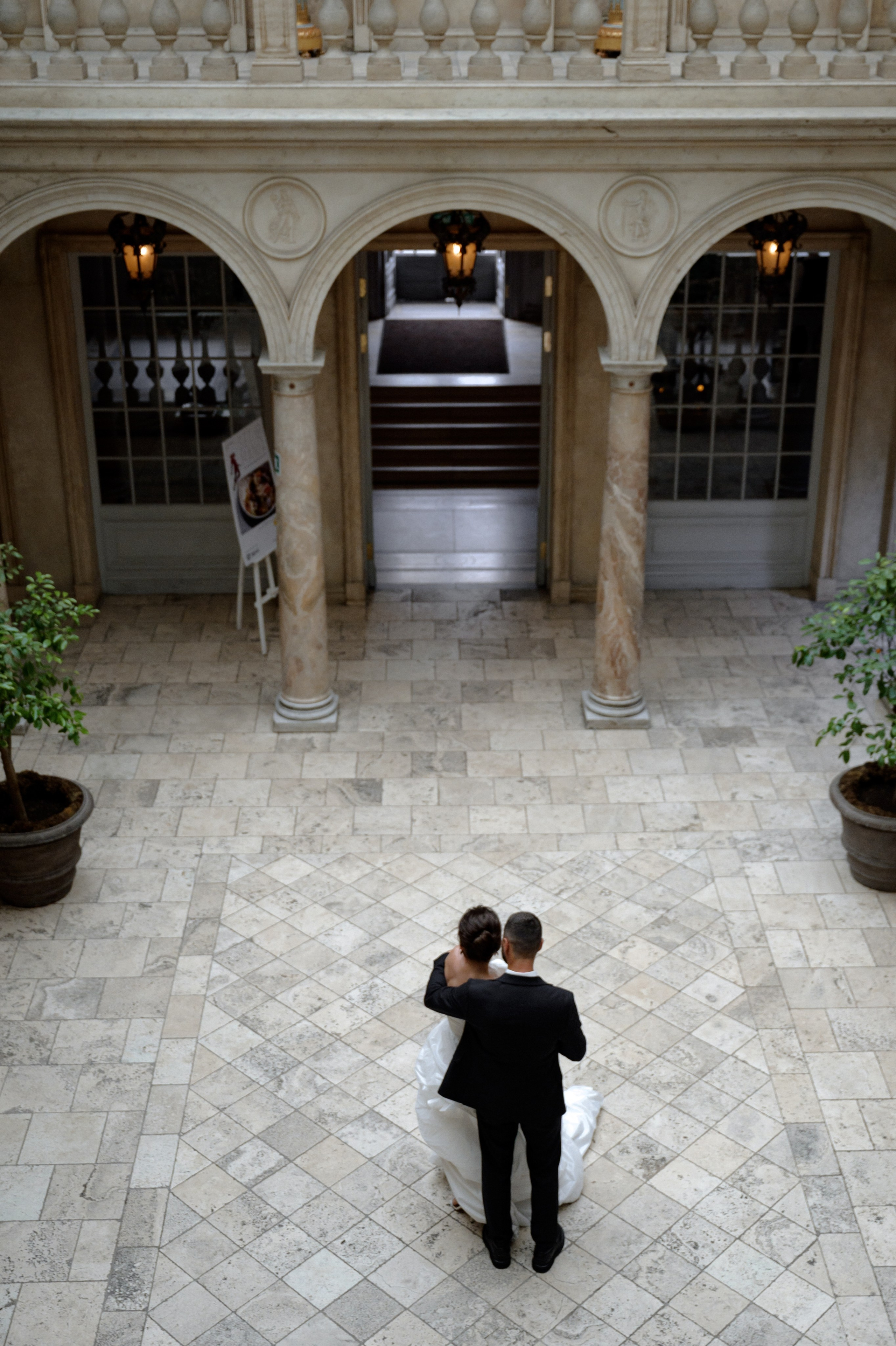 23.08.2024. RETOUCH-HOUSE