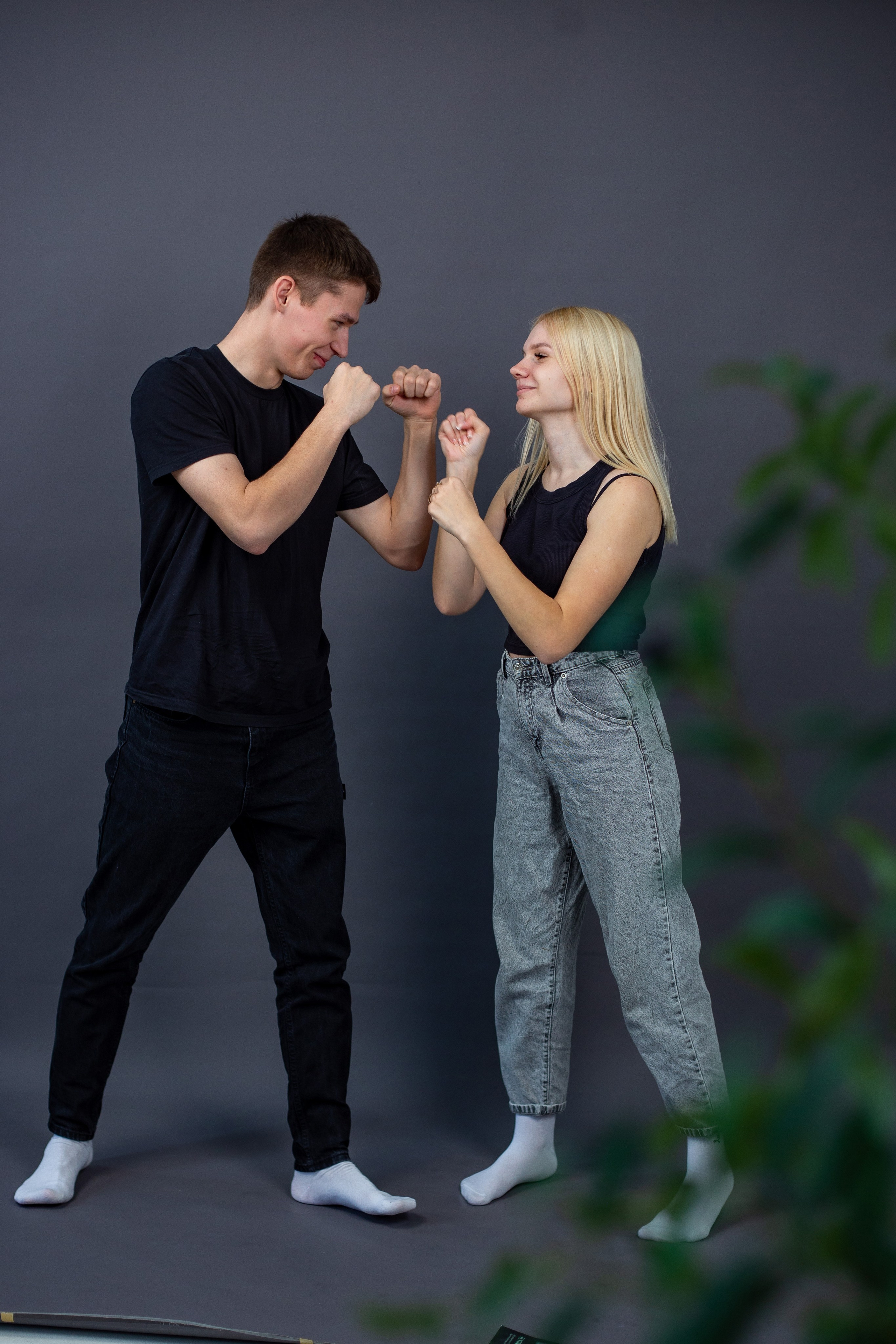 Love story. Фотограф Краснодара, фотограф в парке Галецкого.репортажный фотограф. детский фотограф, свадебный фотограф. профессиональный фотограф