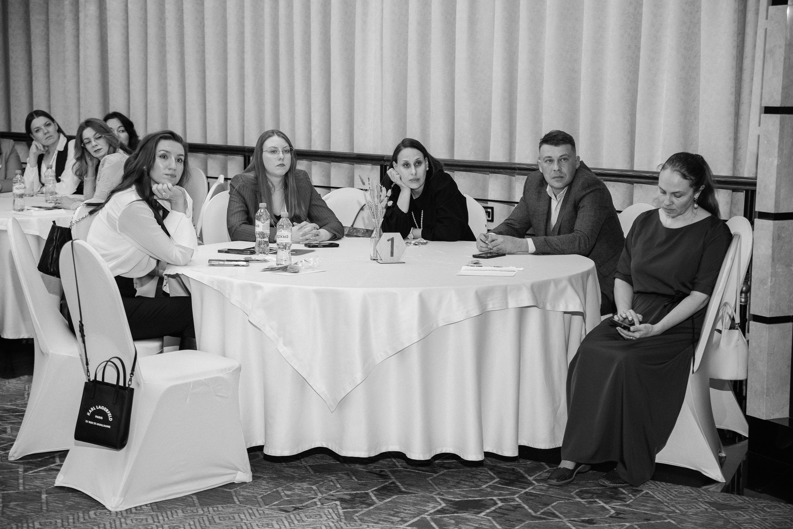 Закрытый нетворкинг. Фотограф Юлия Мальцева