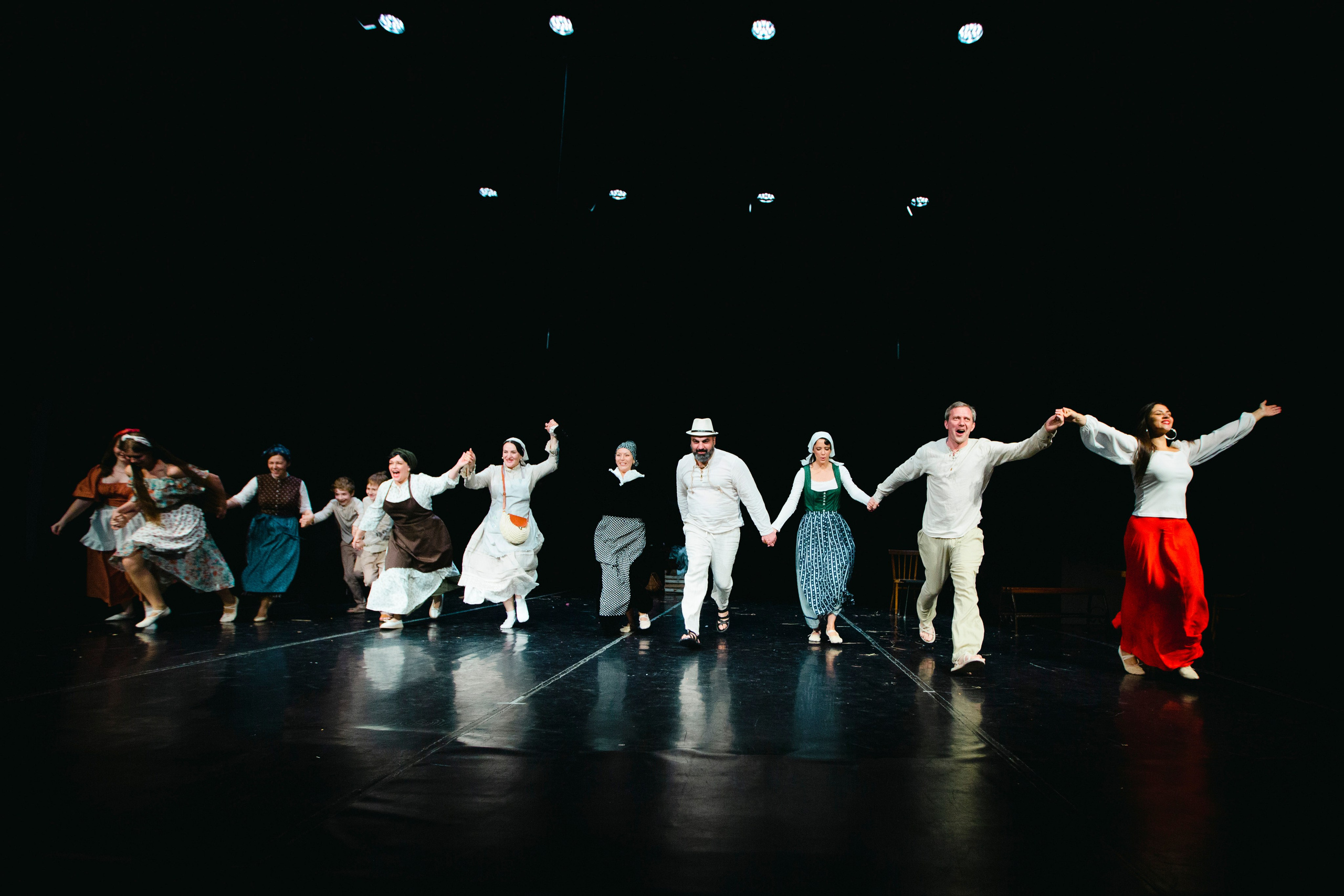 Спектакль / Performance photography. Anastasia Krivoshei — Photographer. Portraits, reportage, theater and still life with an artistic and emotional focus