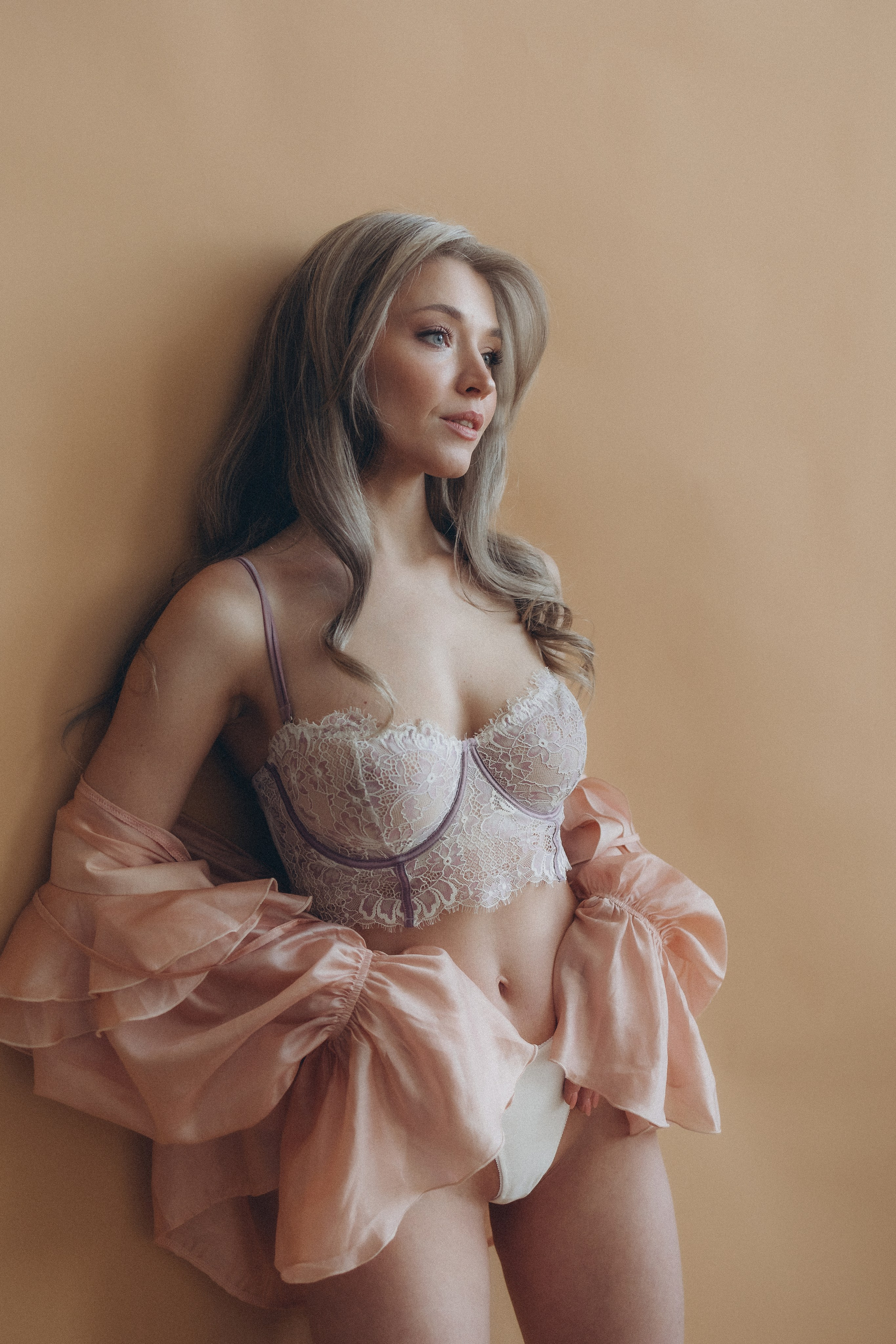 Девушка весна. Главная