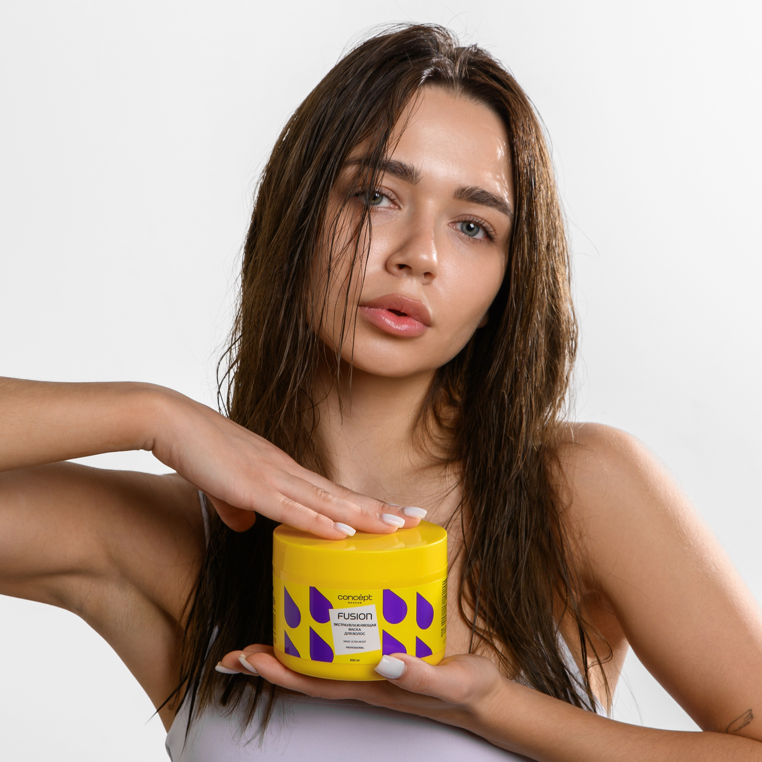 Каустика — предметная фотостудия для брендов