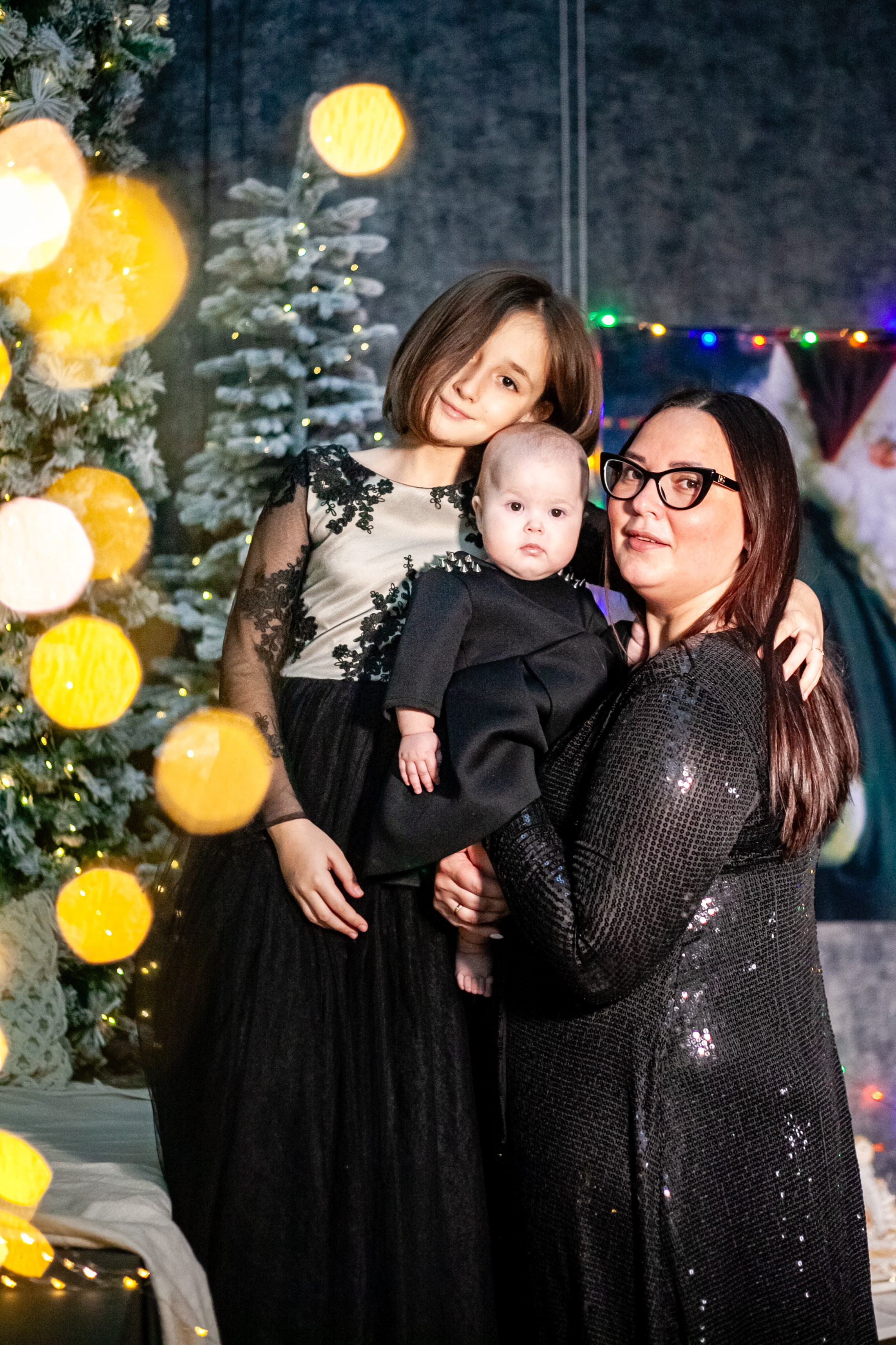 Ульяна и ее семья новый год 2024. Свадебный и семейный фотограф в Армавире