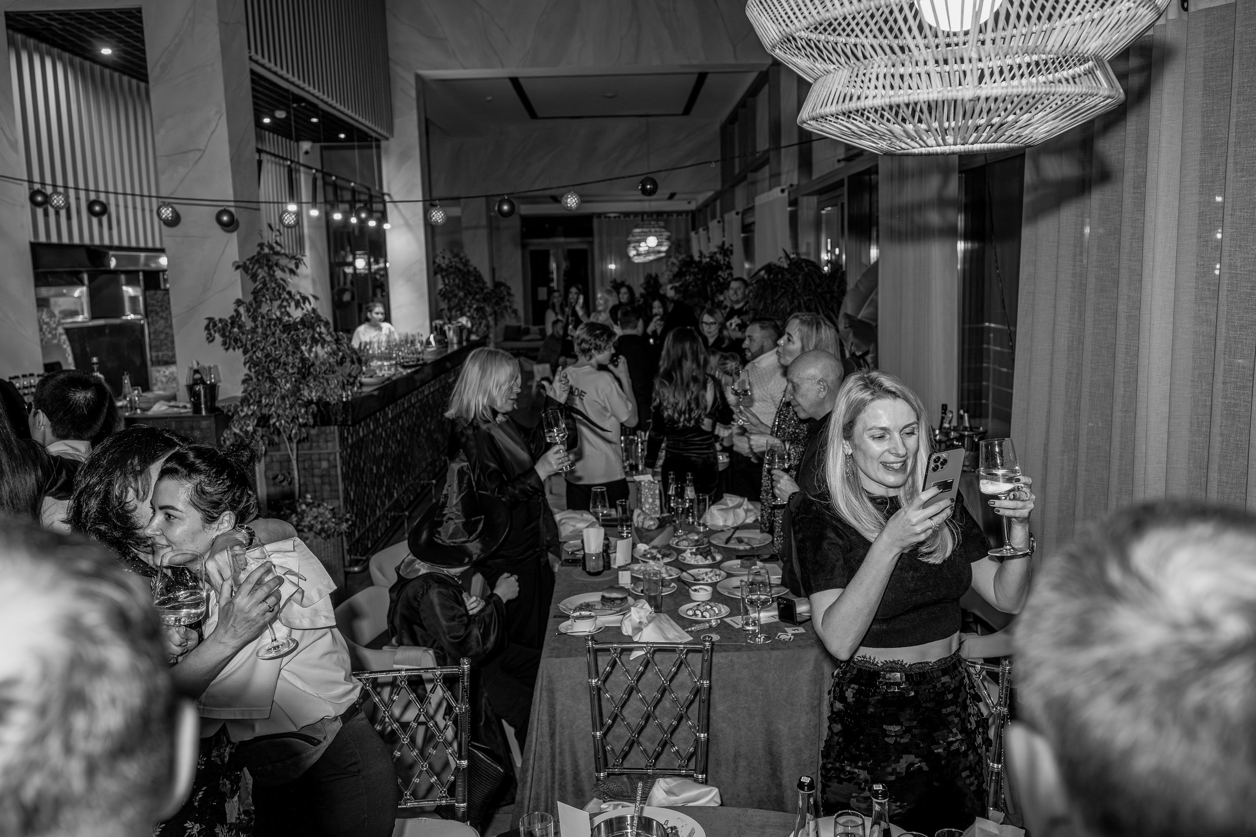 Новогодняя ночь в ресторане Сад. Фотограф видеограф Геннадий Янбаев в Сочи, Краснодаре