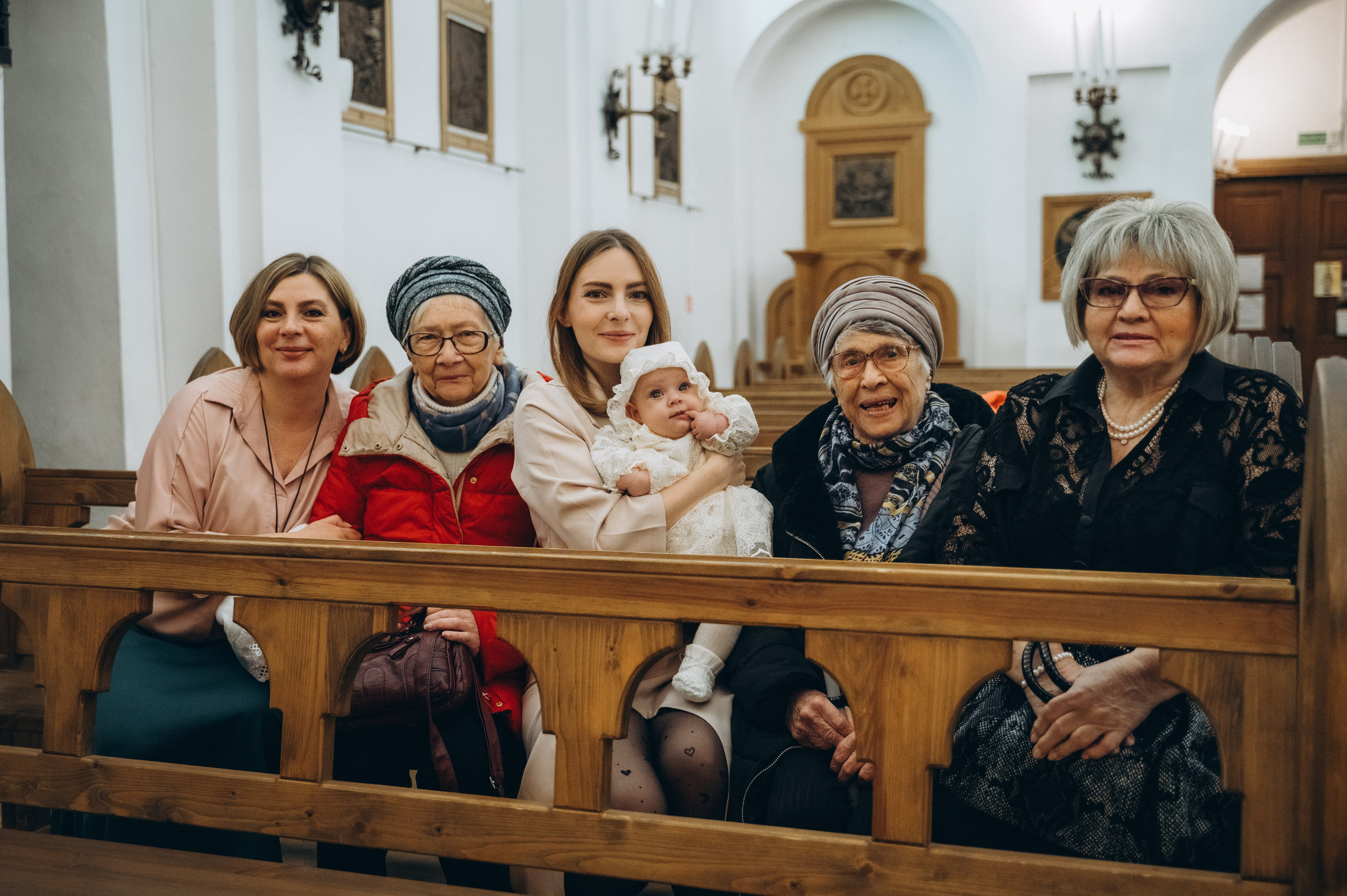 Крещение Эмили (Золотогорский костёл Пресвятой Троицы). Семейный фотограф в Минске Дарья Дреко