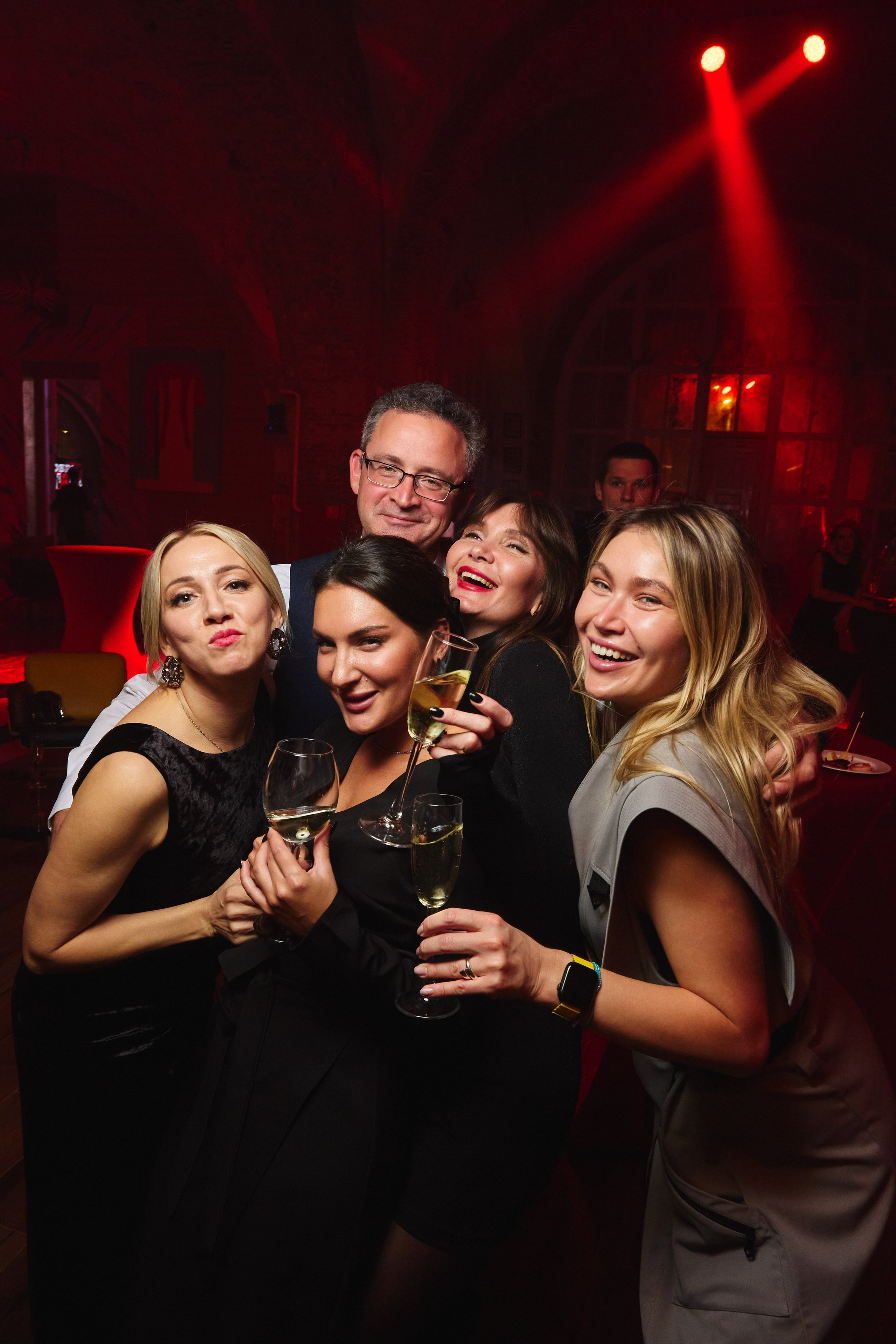 Альфа-Банк: Собрание Искусств в Санкт-Петербурге. КонТайм: профессиональная съемка для организаций