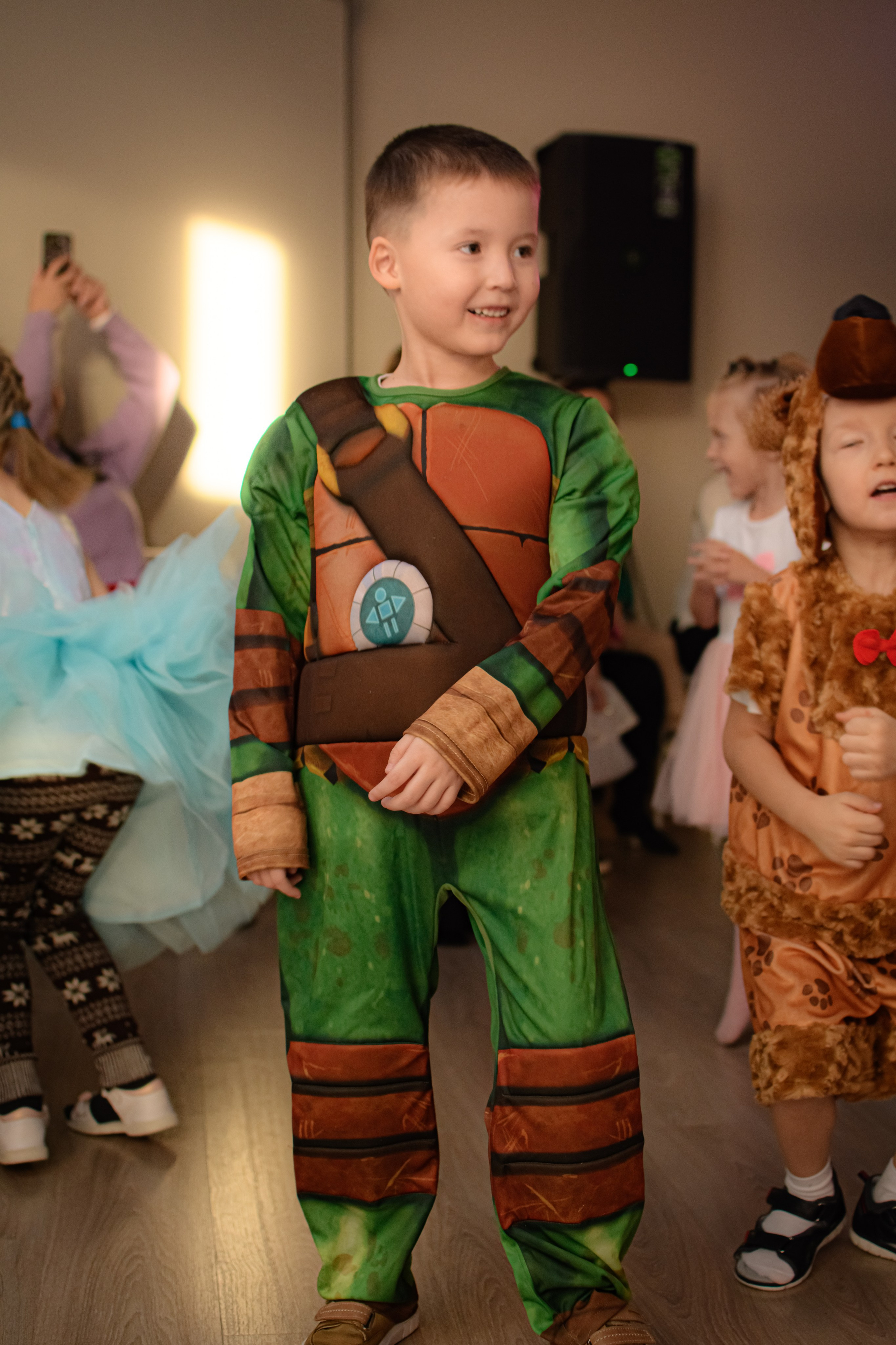 HAPPY NEW YEAR. Photokarish