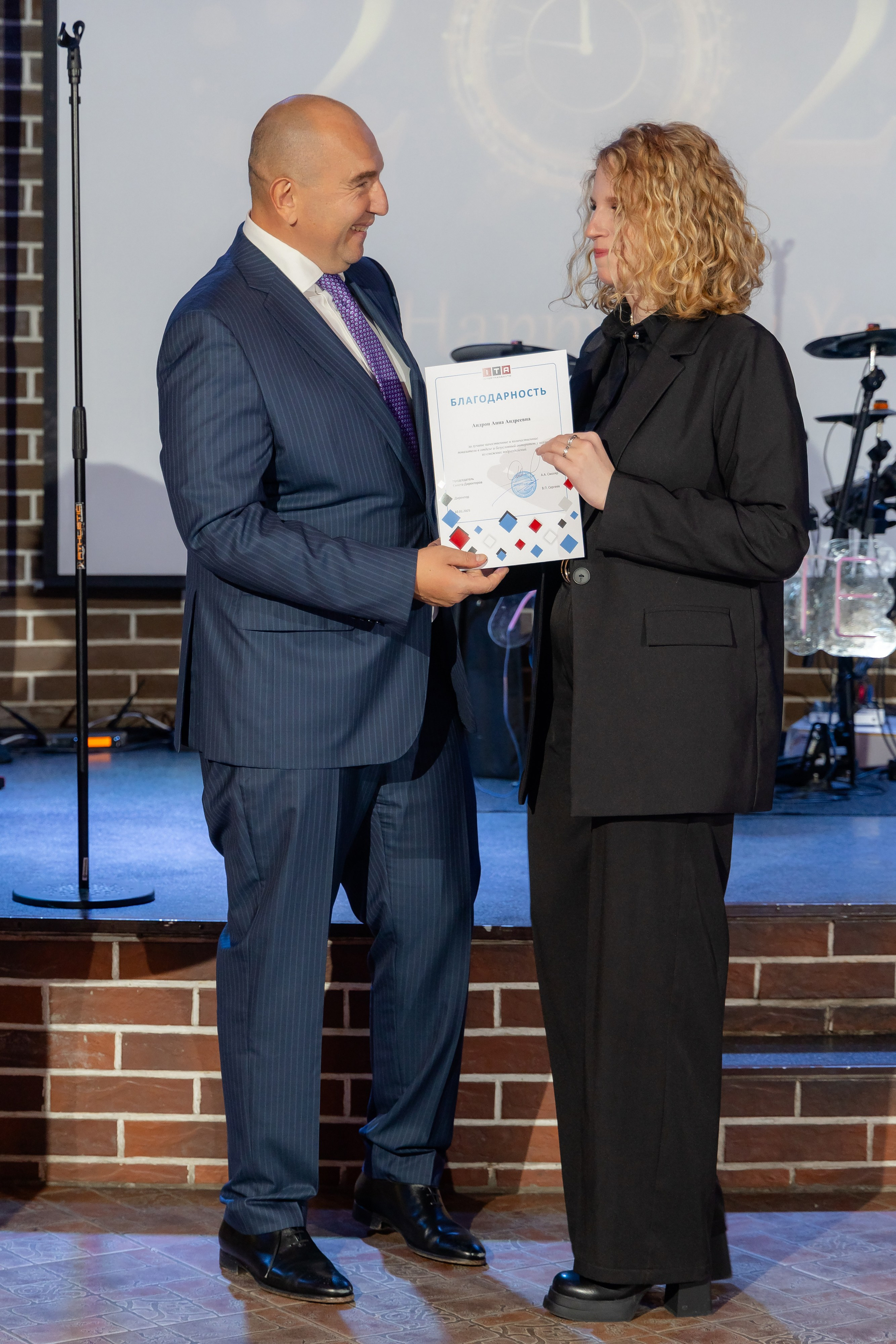 Корпоративная новогодняя съемка для логистической компании ИТА. Свадебный фотограф в Минске/Беларуси Сергей Спиридонов