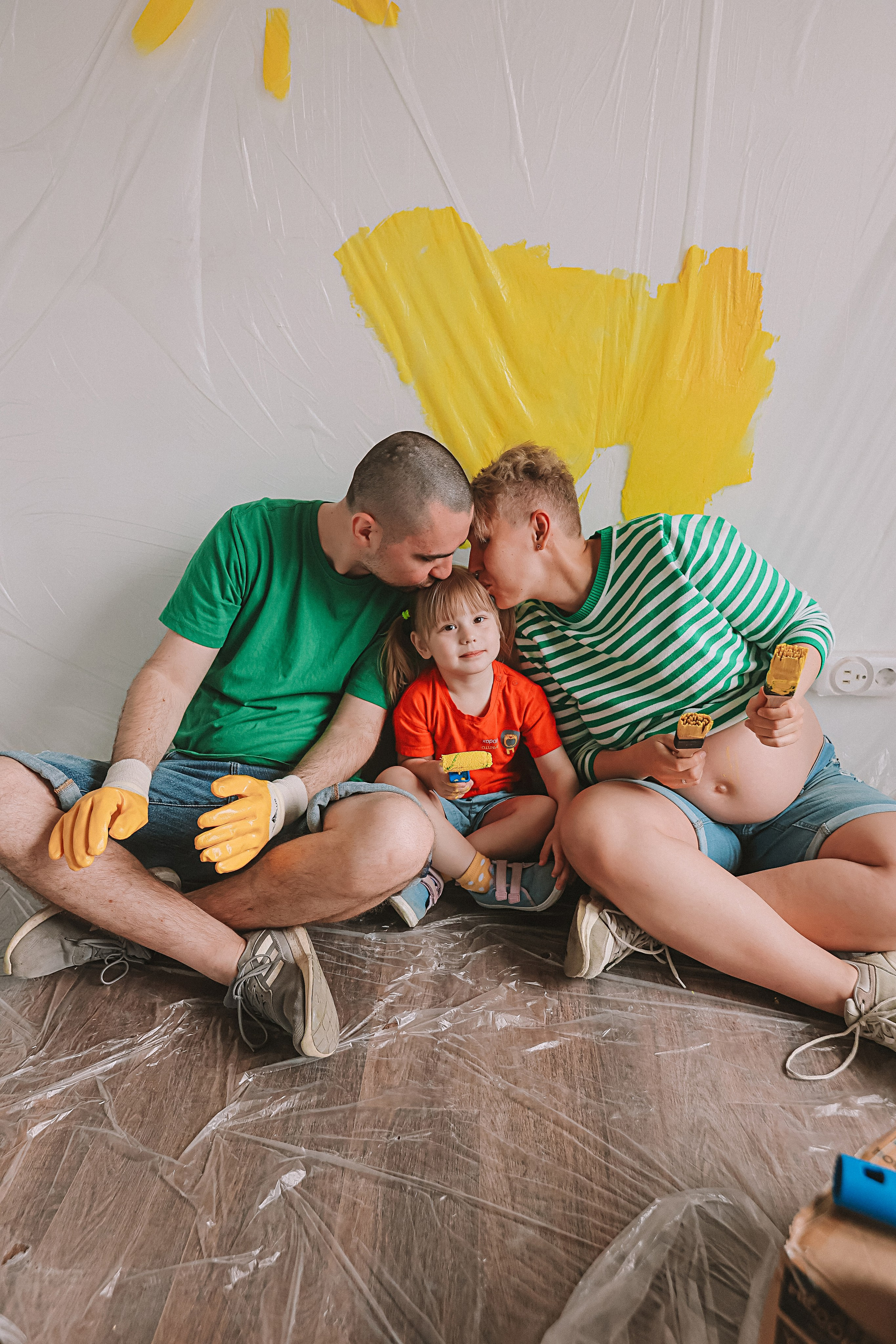 Ремонт. Семейный фотограф Тюмень, фотограф на роды Салмина Мария