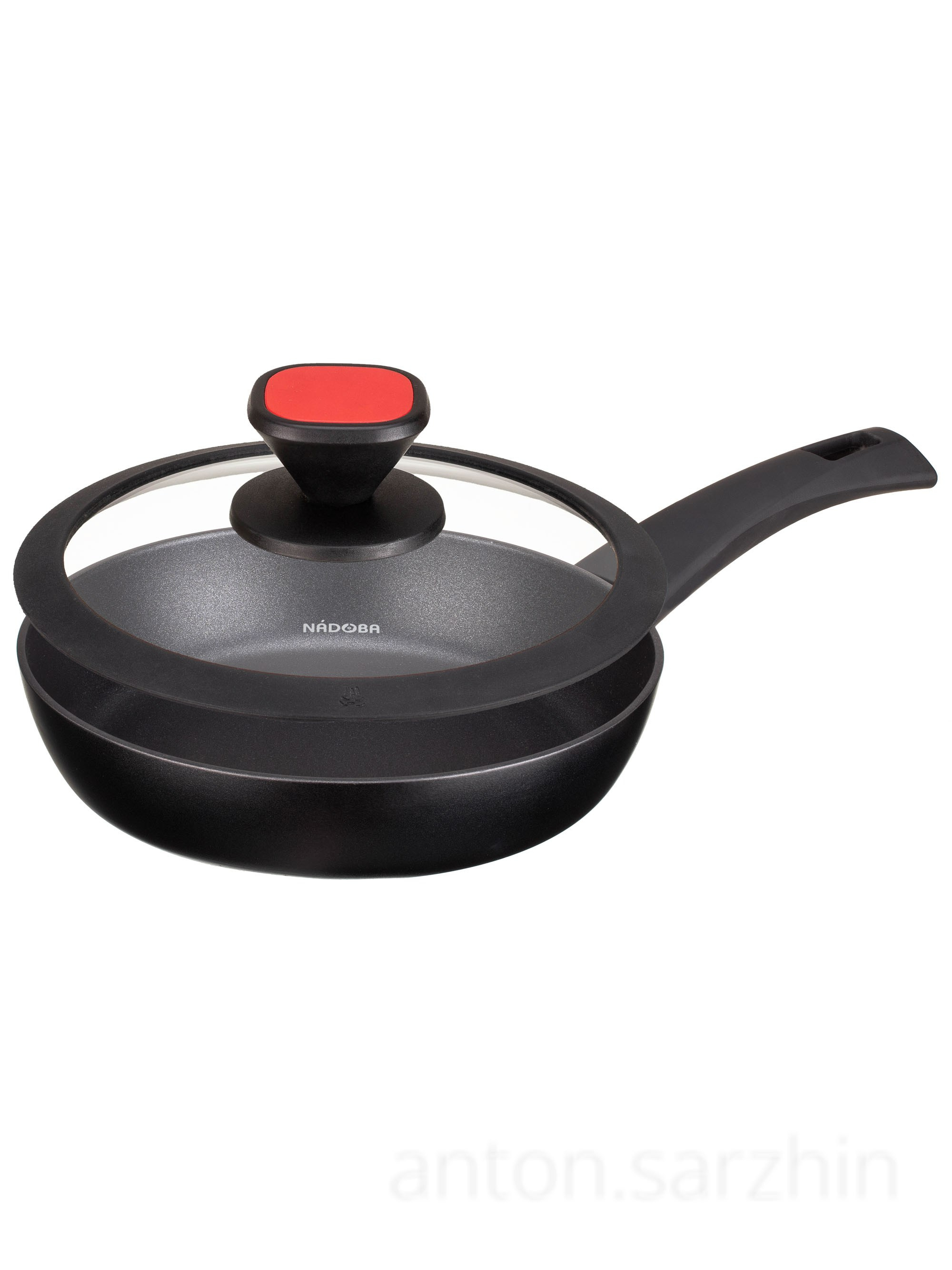 Предметная съемка сковороды с крышкой