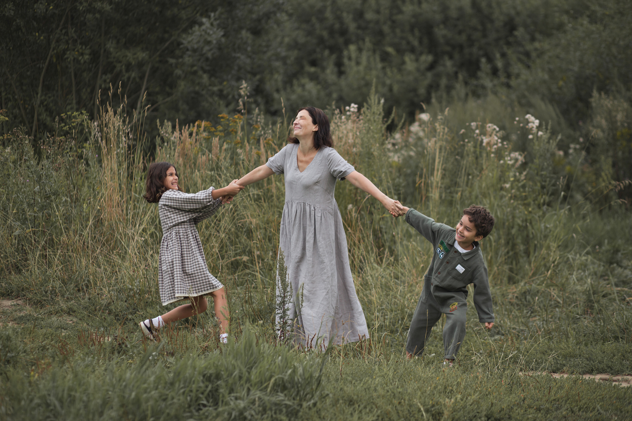 Прогулка семейная. Главная