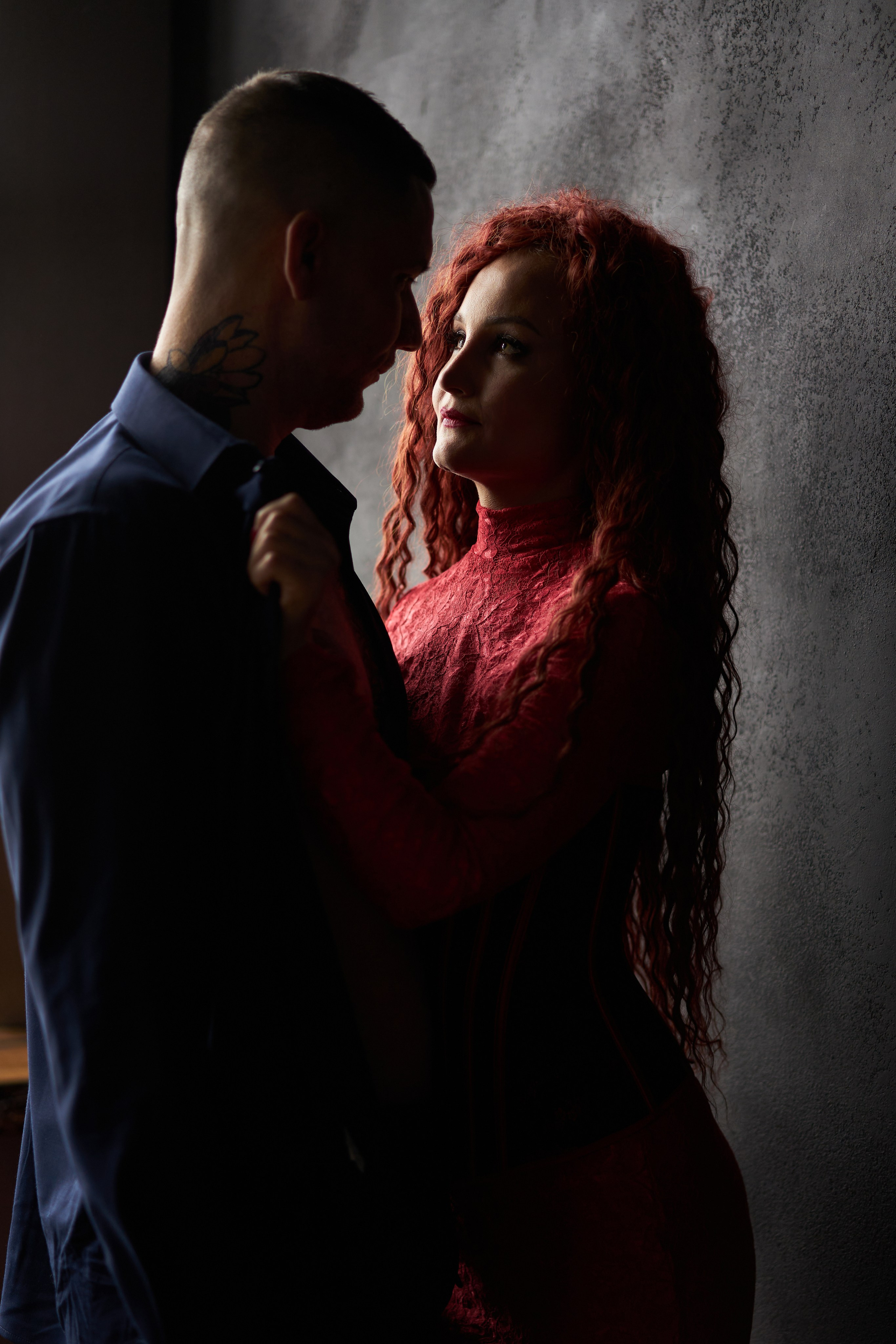 Фотосессия влюбленных в студии. Фотограф Екатеринбург Кокшарова Александра