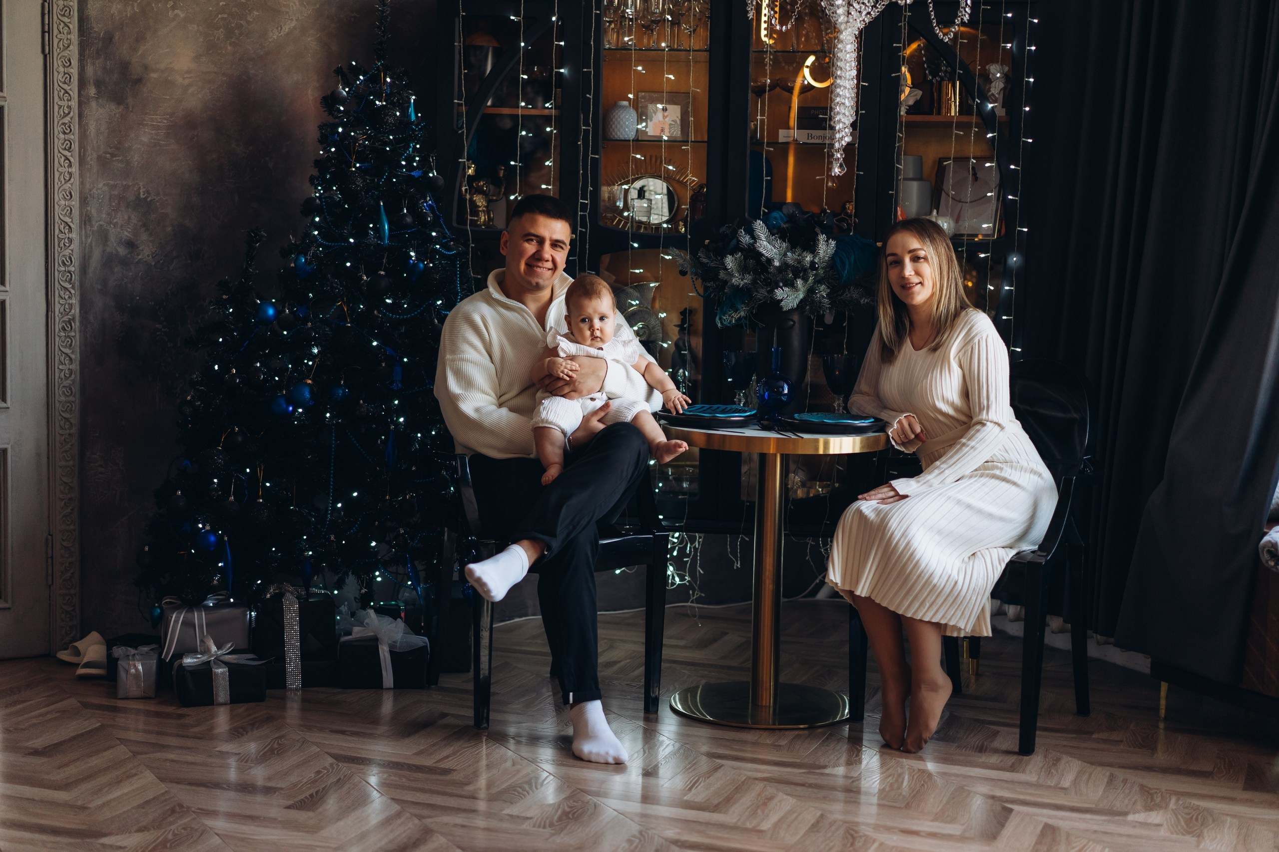 Семейная съемка в студии. Фотограф Екатеринбург Кокшарова Александра