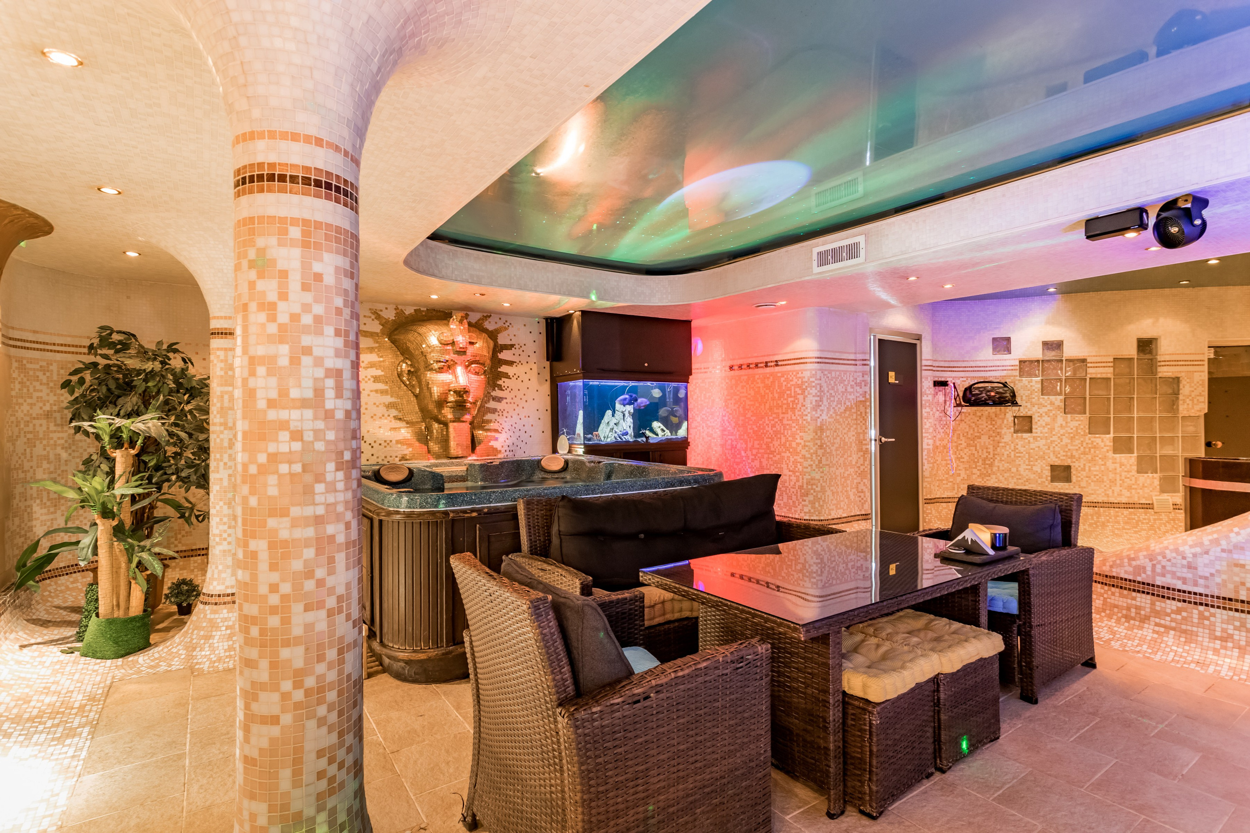 Фотосъемка для аквазоны Фараон на Ленинском проспекте. Интерьеры, Контент, Портреты | Фотограф в Москве Дани Терно