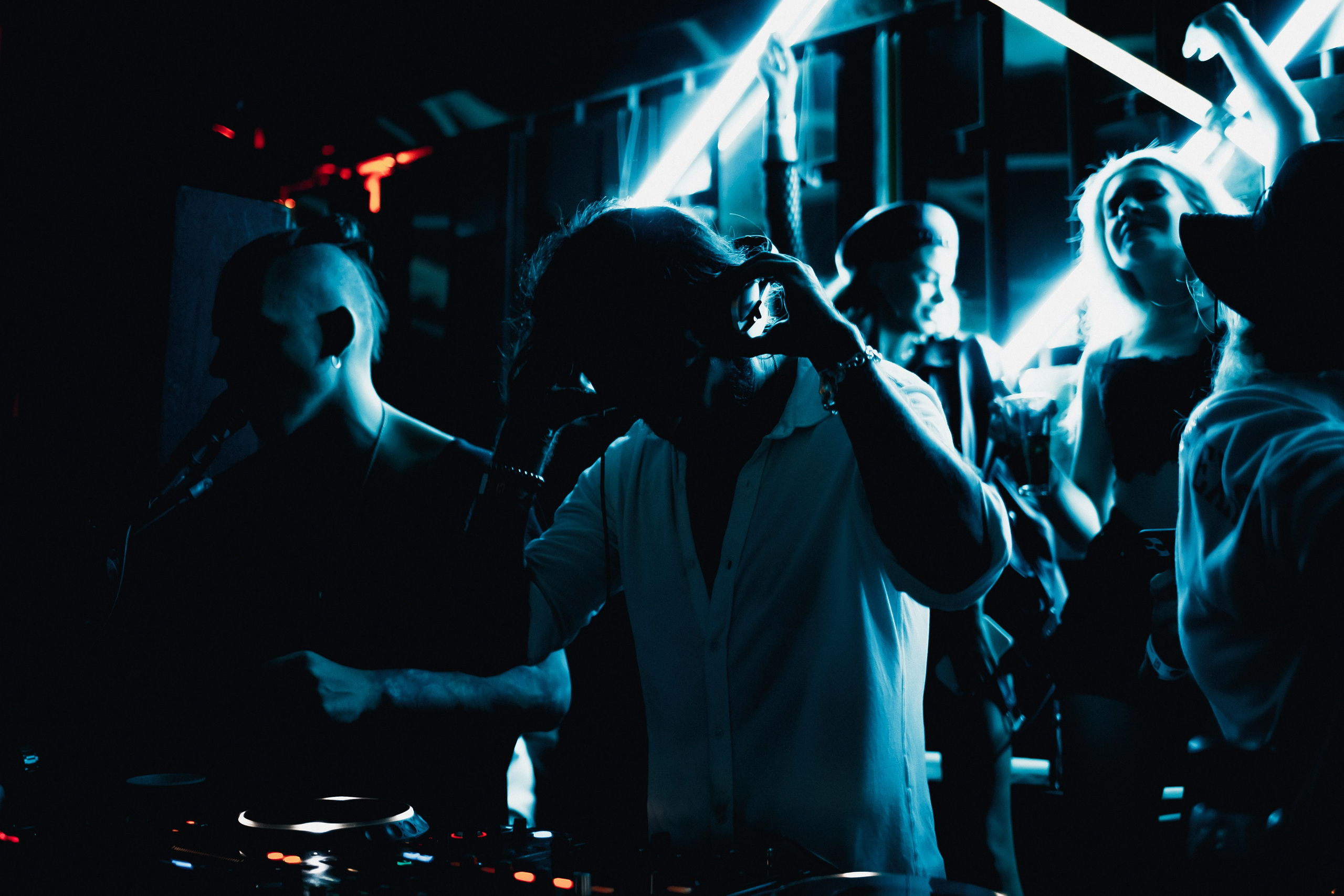 Инфо. Репортажный (клубный) фотограф в Москве