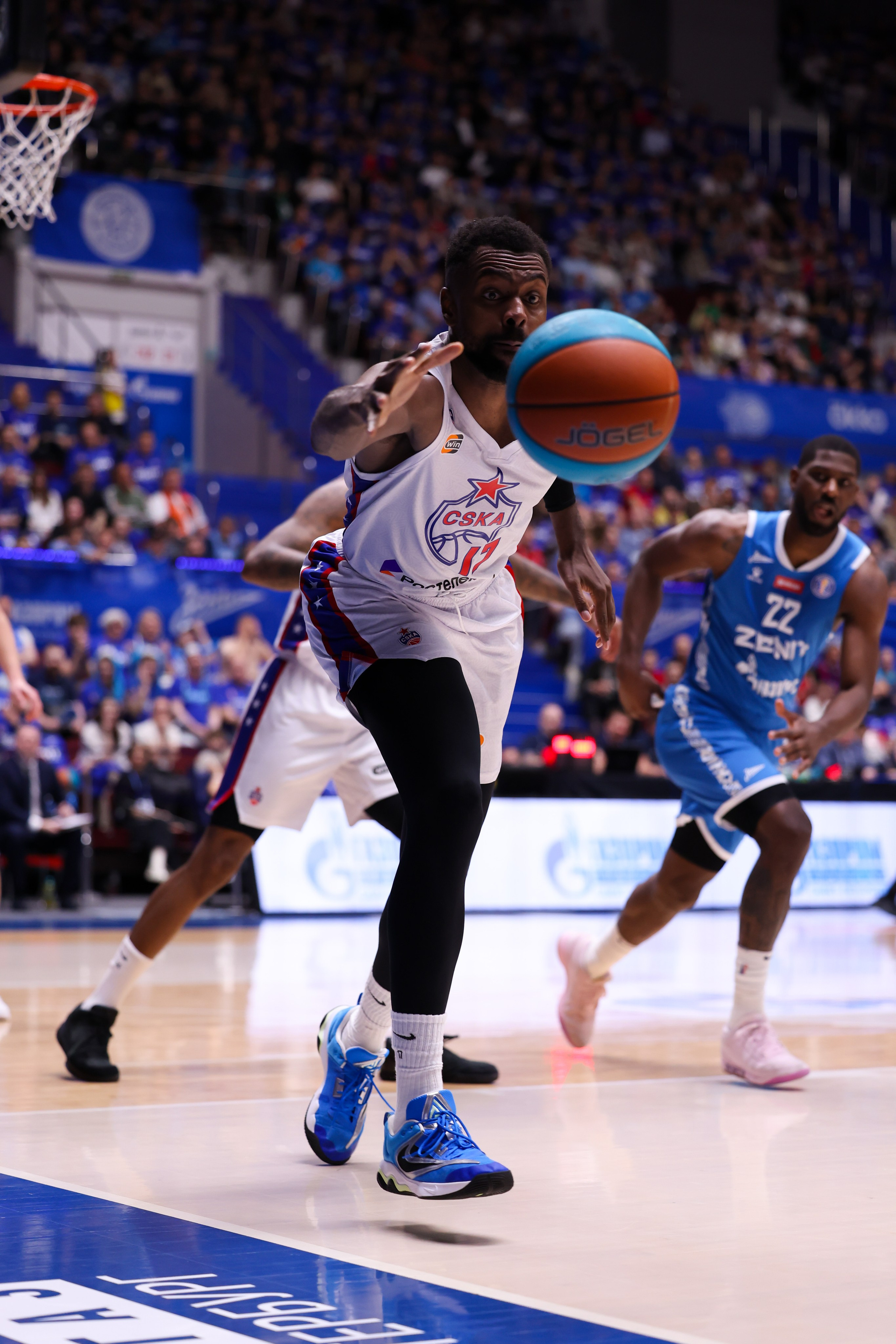 БК «Зенит» — БК «ЦСКА» финал ЕЛ ВТБ 1 игра 27.05.2025. Спортивный и репортажный фотограф Антон Тереханов