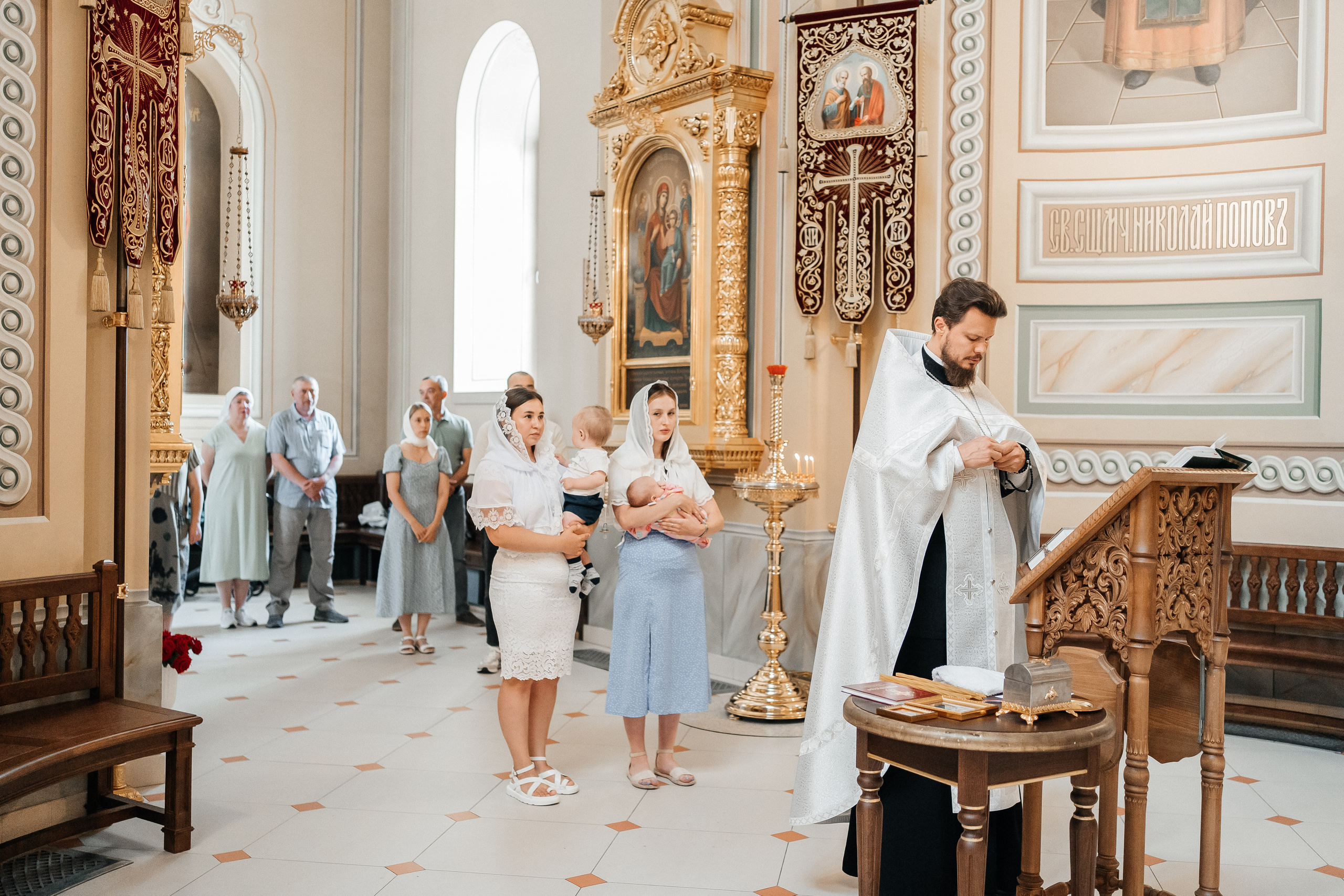 Крещение брата и сестры. Семейный lifestyle фотограф в Ростове-на-Дону