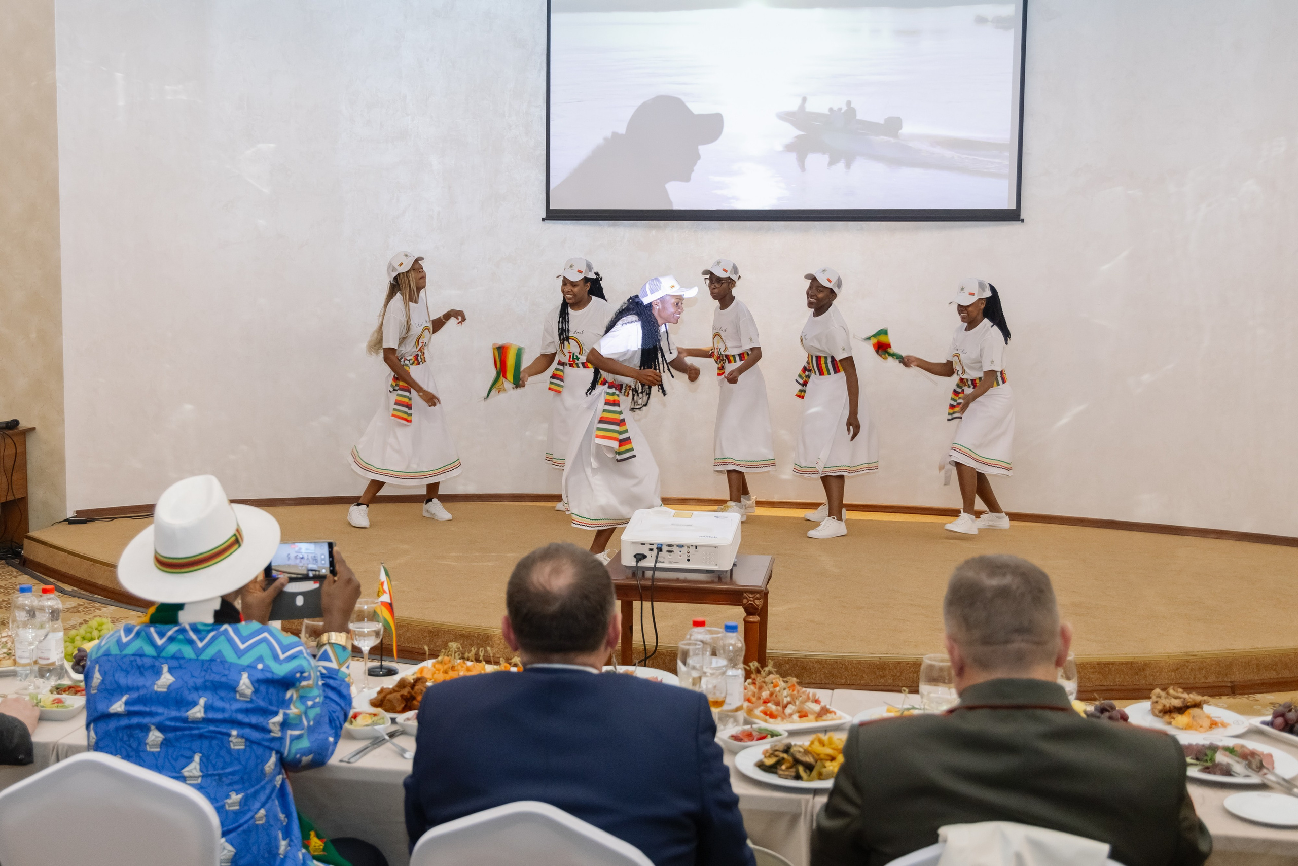 Фотосъемка делегации Посольства Зимбабве в Минске. Свадебный фотограф в Минске/Беларуси Сергей Спиридонов