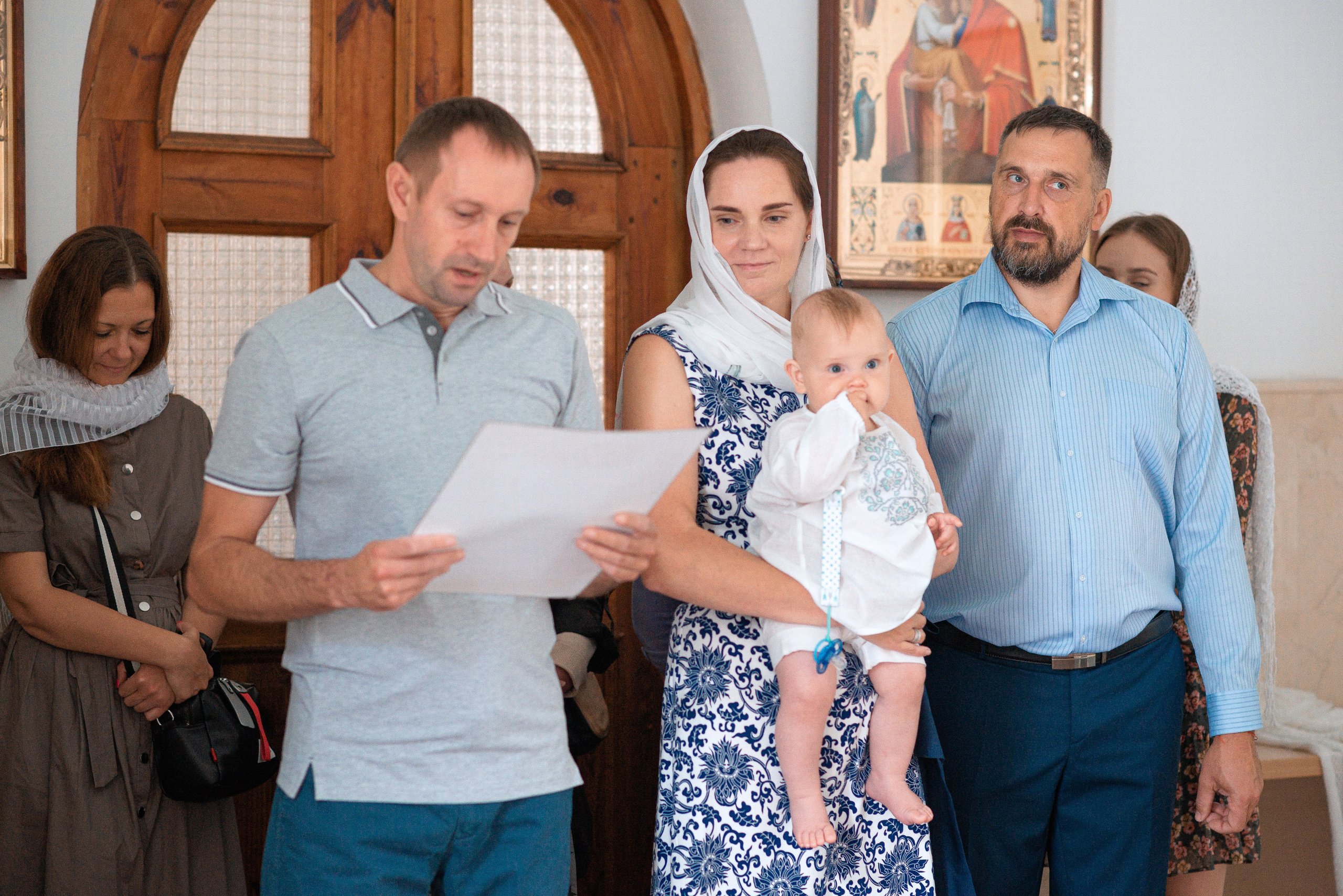 Крещение Марка в хр.Марии Магдалены. Семейный фотограф на выписку из роддома и крещение Минск Настя Гришук