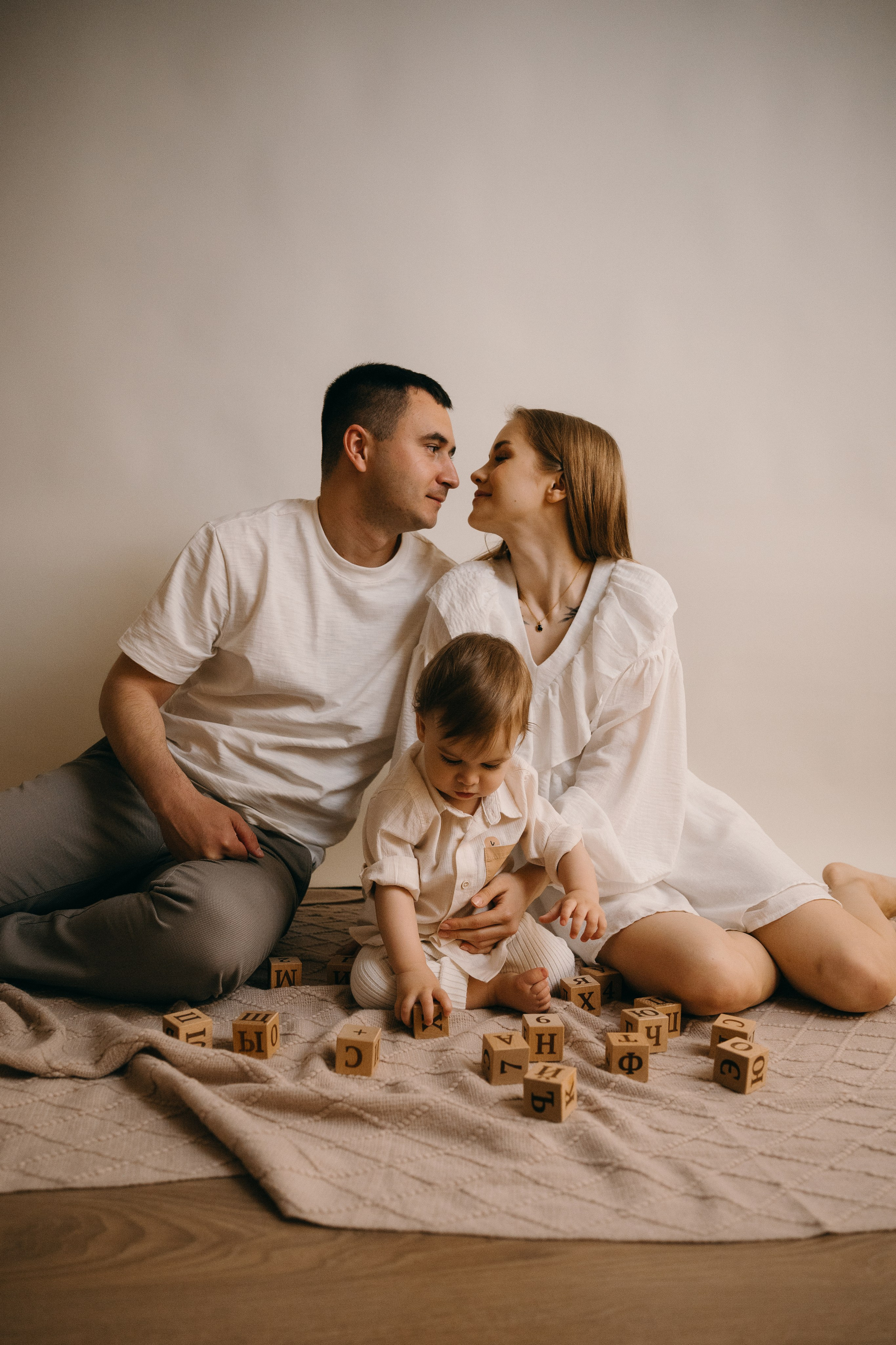 В студии. Главная