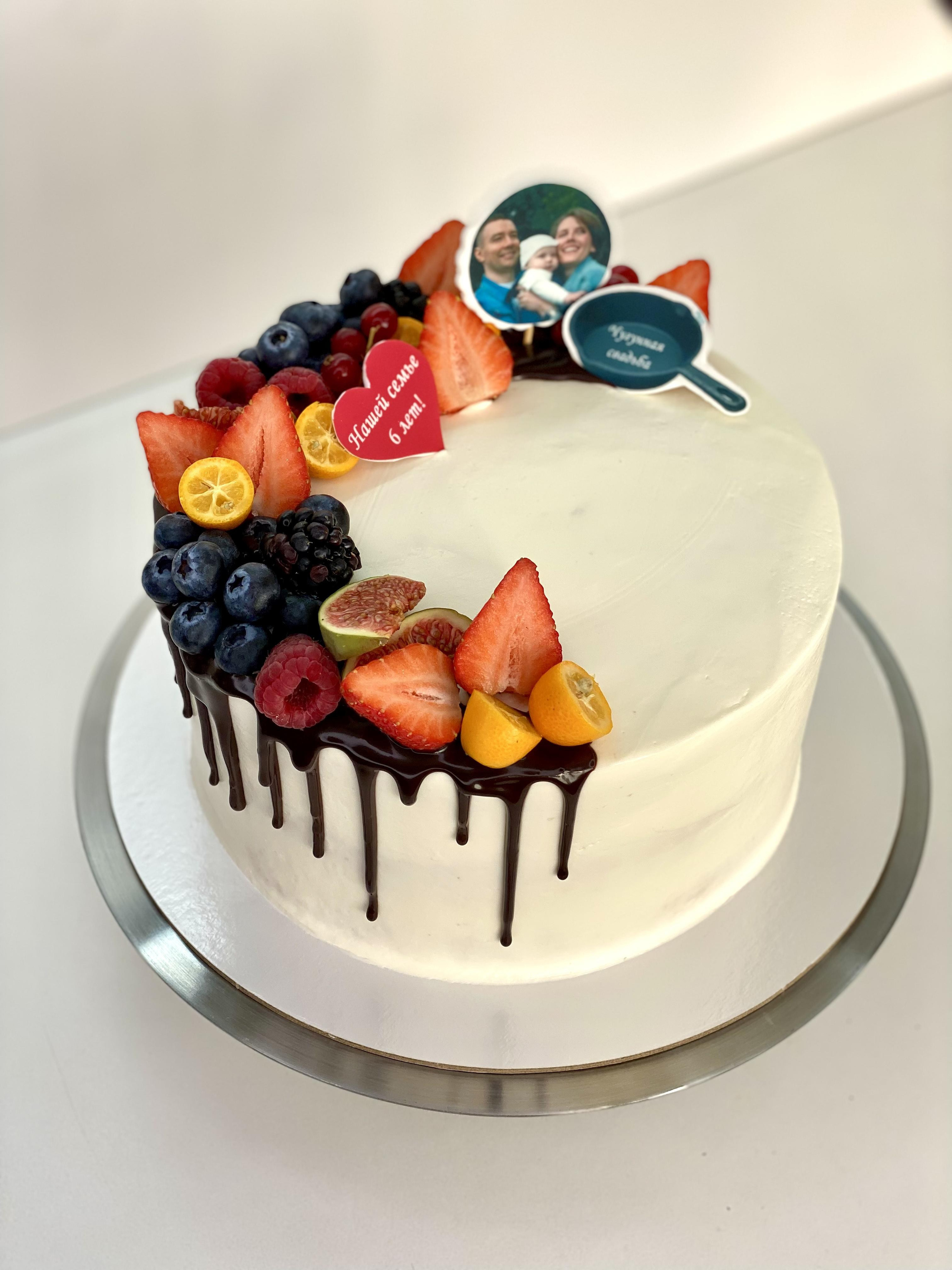 Торты. Katyasugarsugar капкейки, зефир, торты Москва