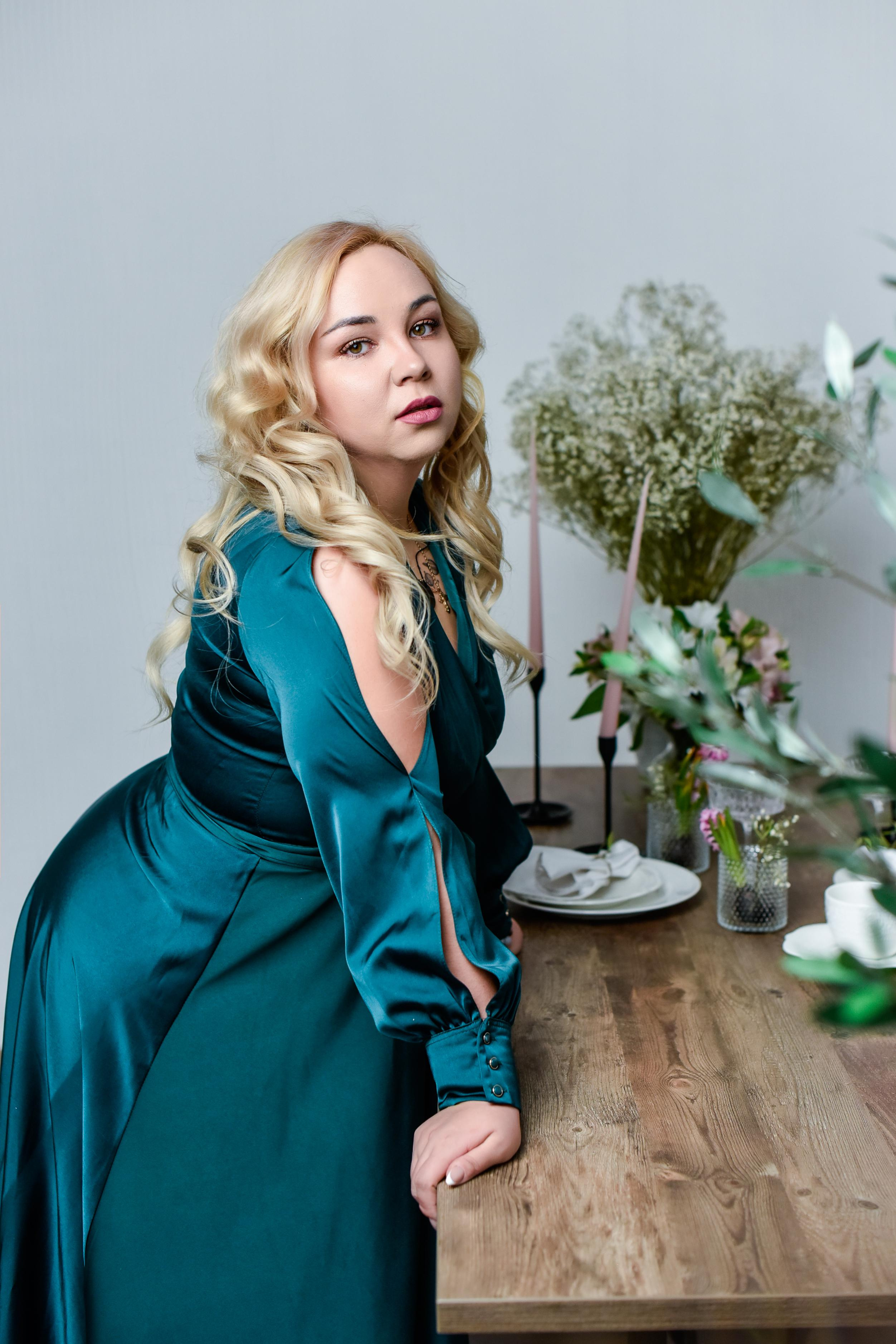 Елена — Весна