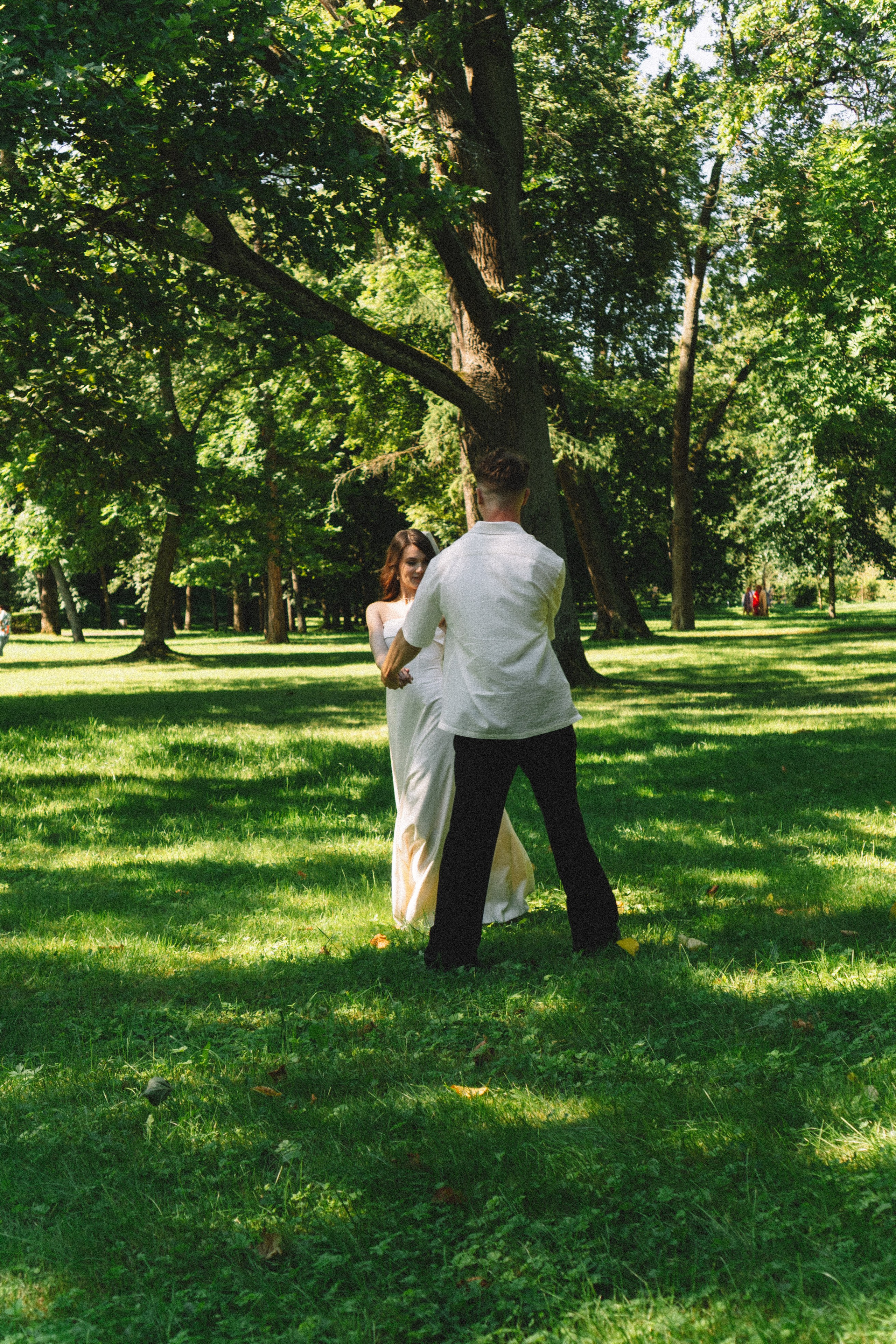 СВАДЕБНАЯ СЬЕМКА В ПЕТЕРГОФЕ И СЬЕМКА РЕПОРТАЖА В ЗАГСЕ ПЕТЕРГОФА. Профессиональный фотограф, Санкт-Петербург — Виктория Богомолова
