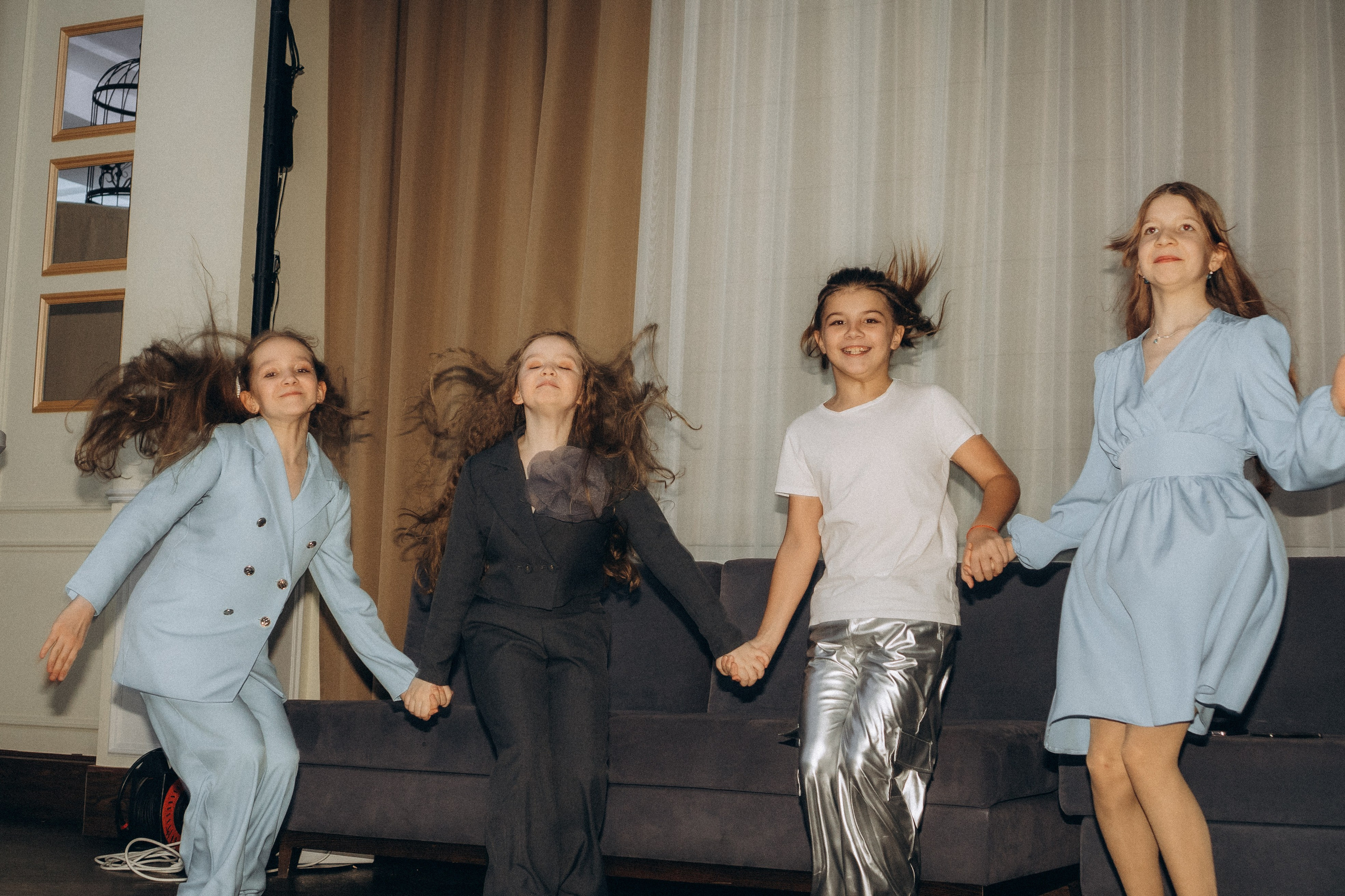 СВАДЕБНАЯ СЬЕМКА СБОРОВ В ОТЕЛЕ И ВЫЕЗД НА ЦЕРЕМОНИЮ (СНЯТО В СИБИРЕ В НИЖНЕВАРТОВСКЕ). Профессиональный фотограф, Санкт-Петербург — Виктория Богомолова