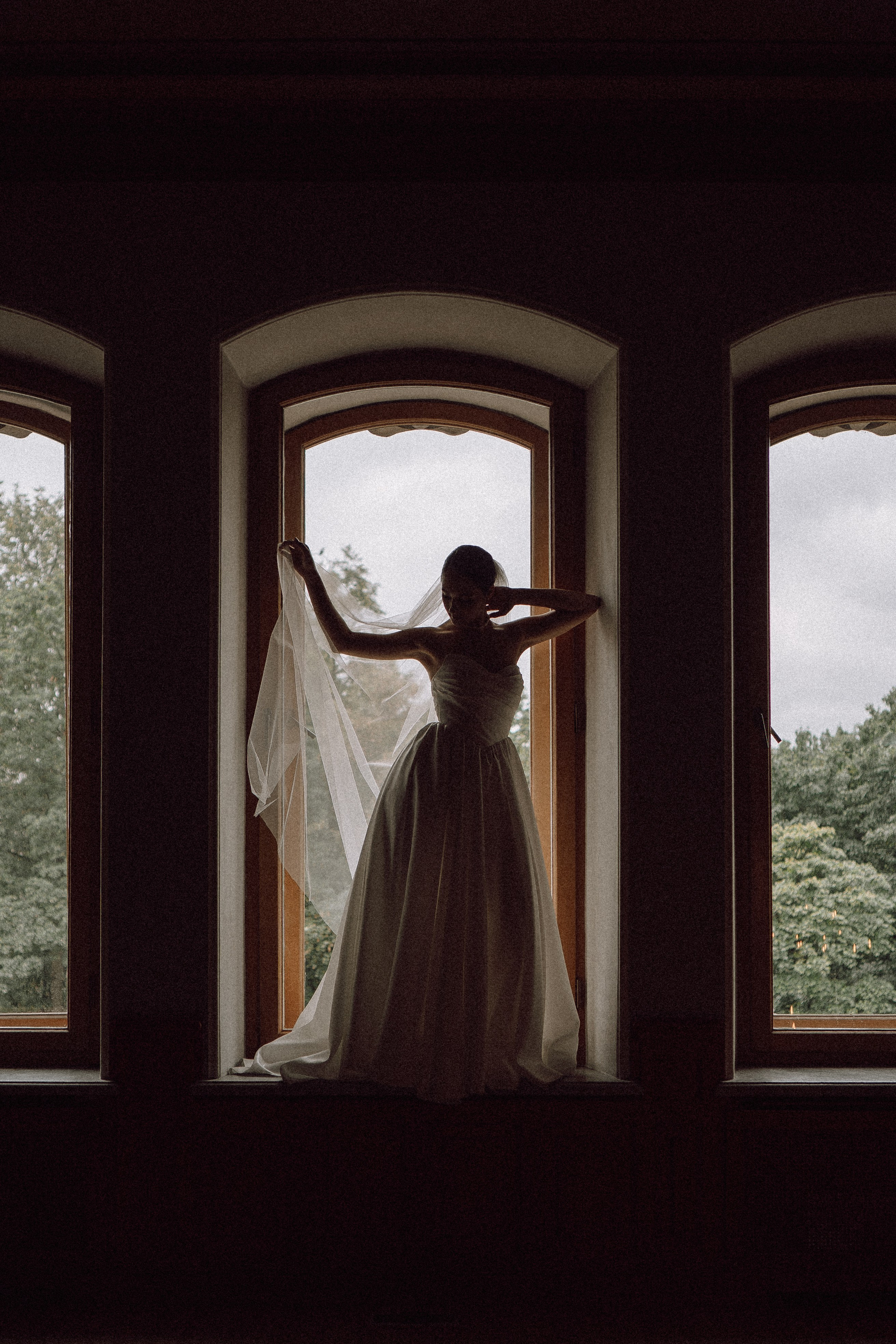 СВАДЕБНАЯ ПРОГУЛКА В САНТК-ПЕТЕРБУРГЕ (ИСАКИЕВСКИЙ СОБОР, ЗИМНЯЯ КАНАВКА, ЭРМИТАЖ И БОЛЬШАЯ МОРСКАЯ УЛИЦА). Профессиональный фотограф, Санкт-Петербург — Виктория Богомолова