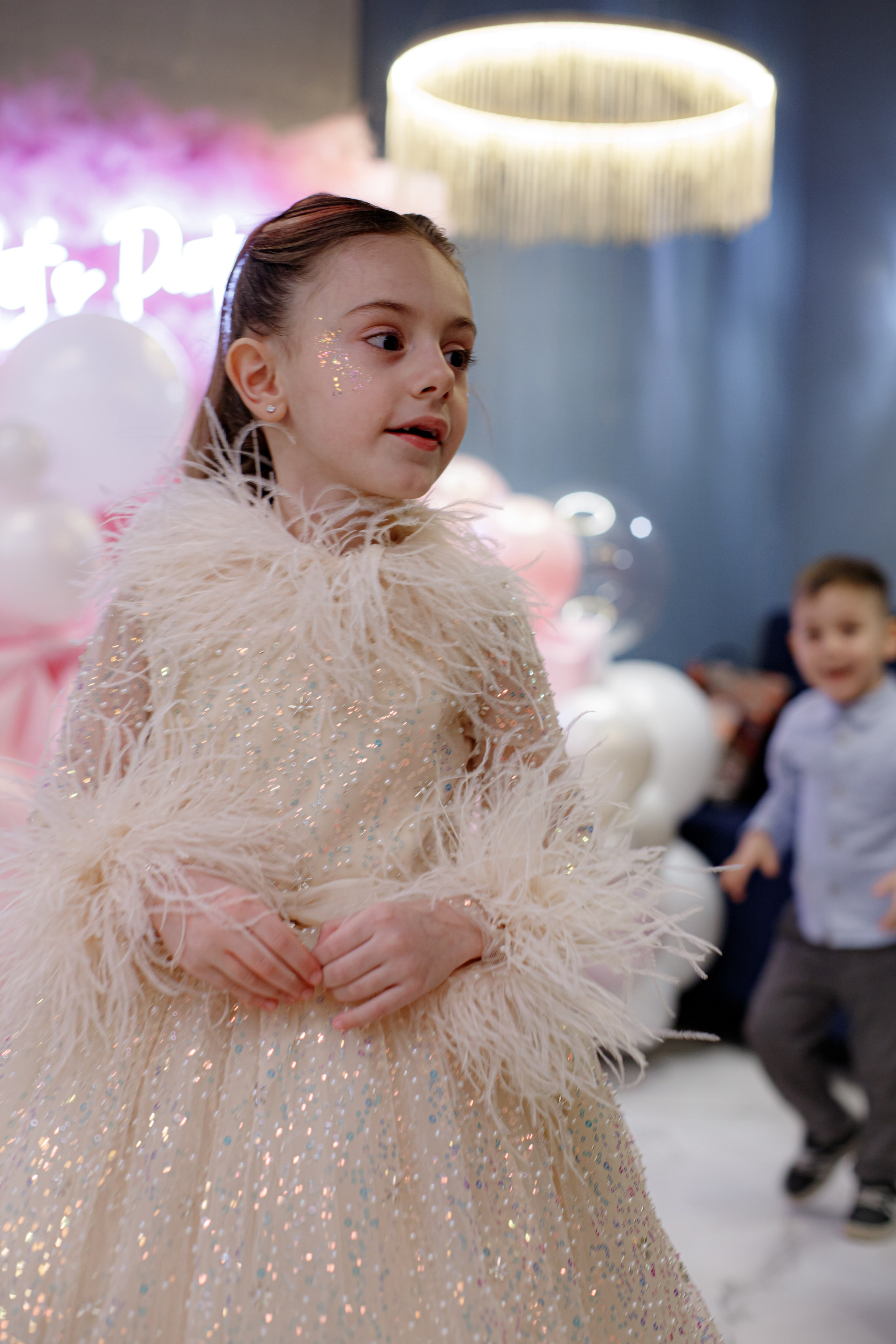 ASIA'S BIRTHDAY PARTY. Photokarish