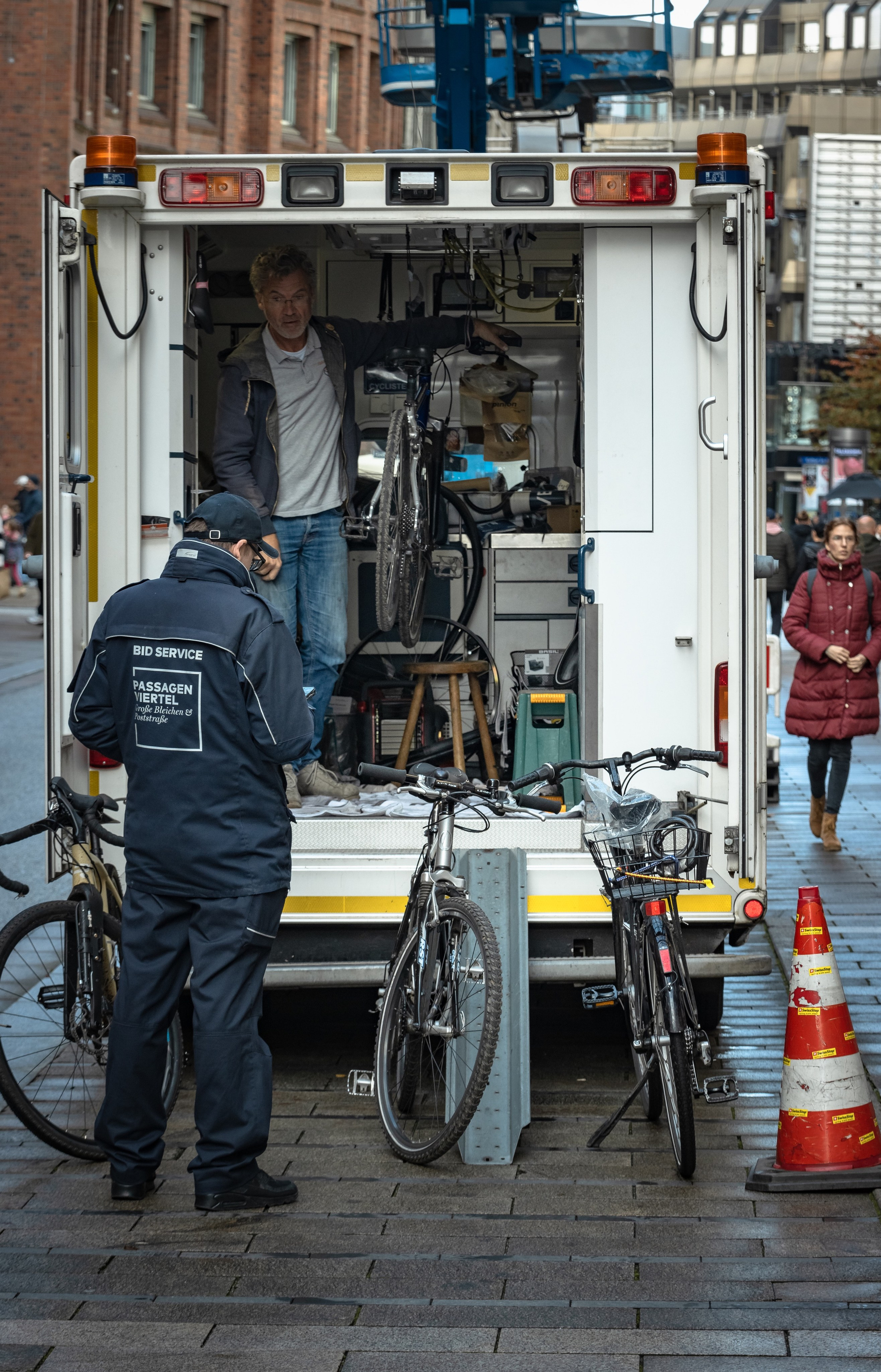 STREET. NE Cinema — backstage and reportage photography in cinema, music, Automotive and sport