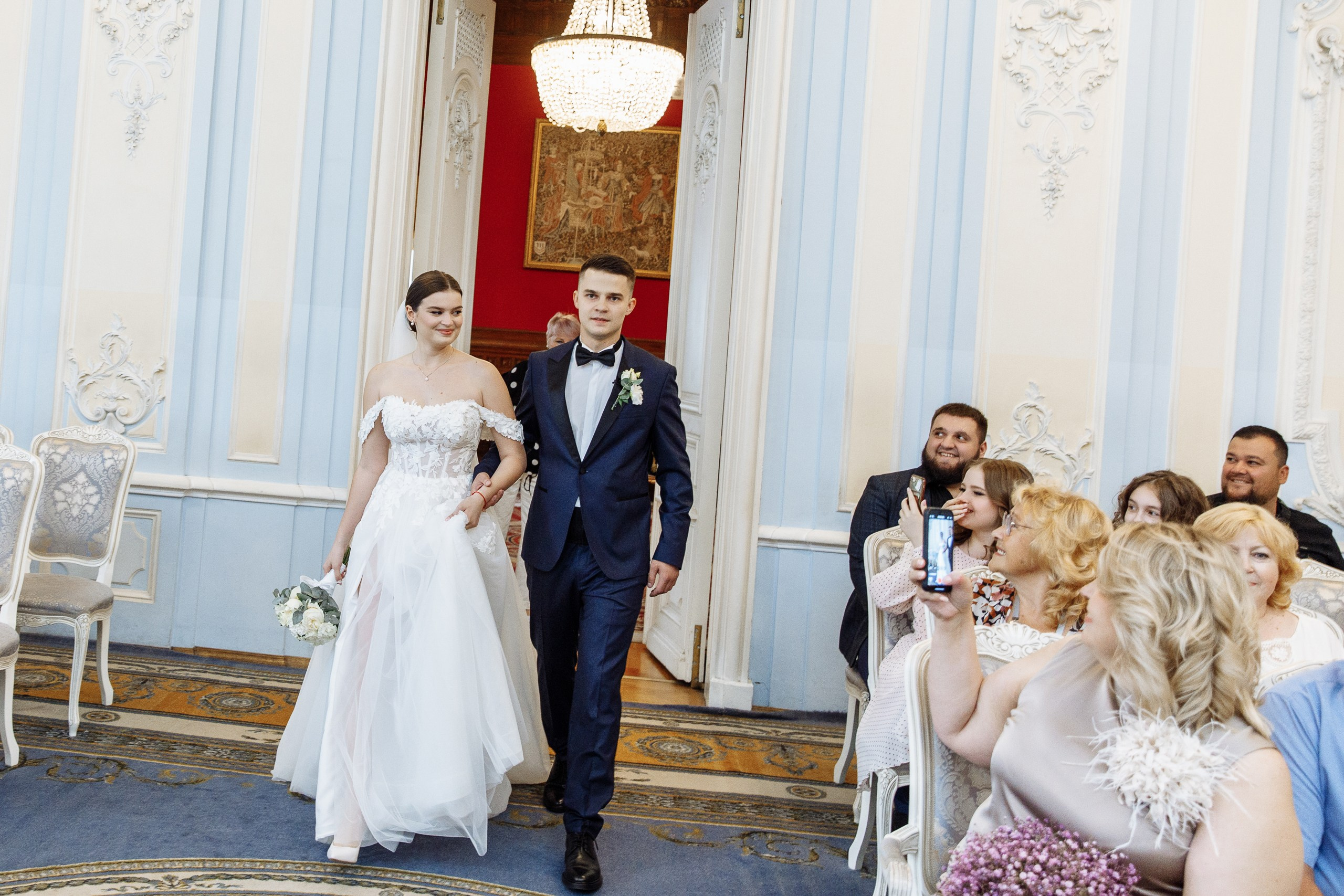 Август в городе. Главная