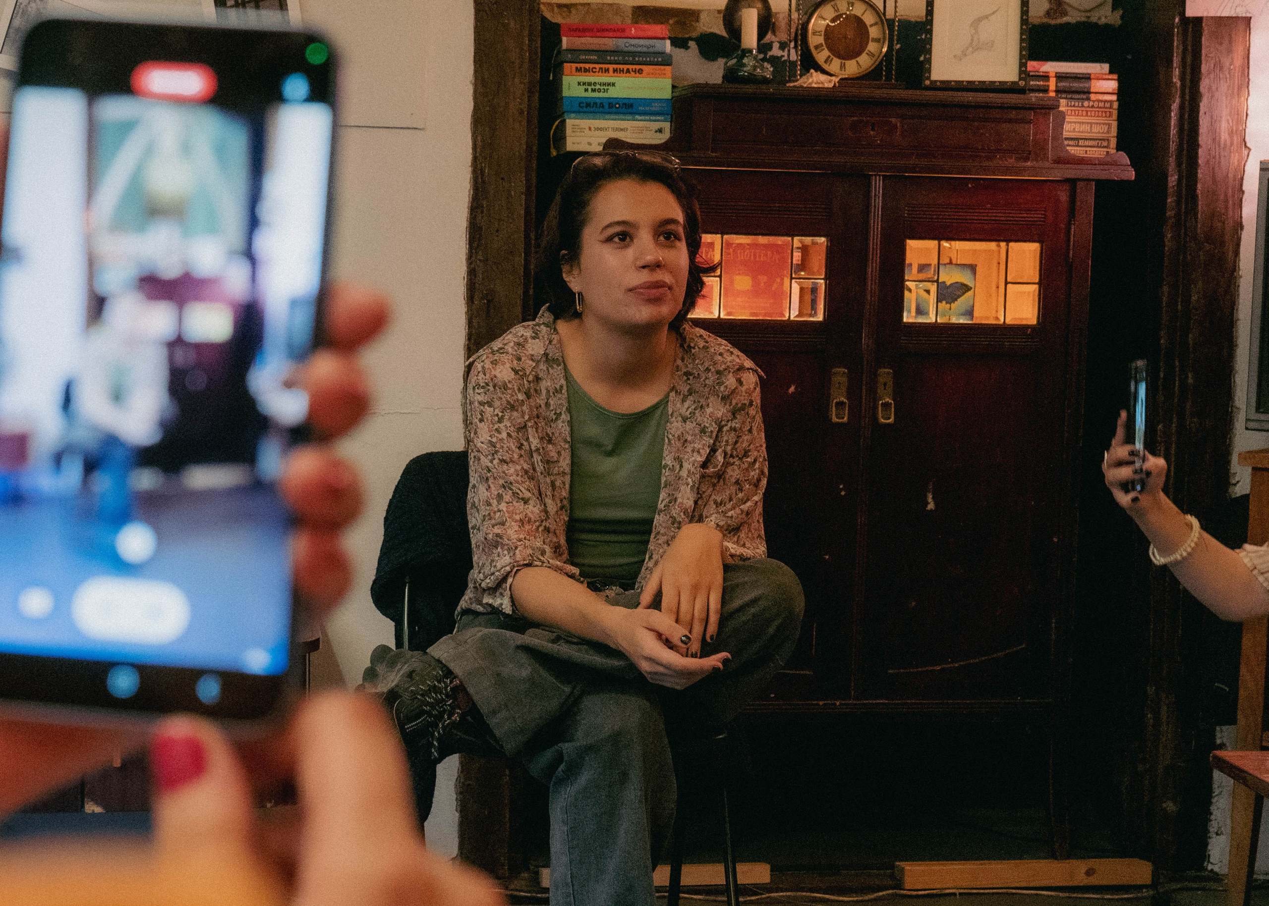 Литературный вечер от «Гротеска». Кир Анисин. Режиссер & фотограф