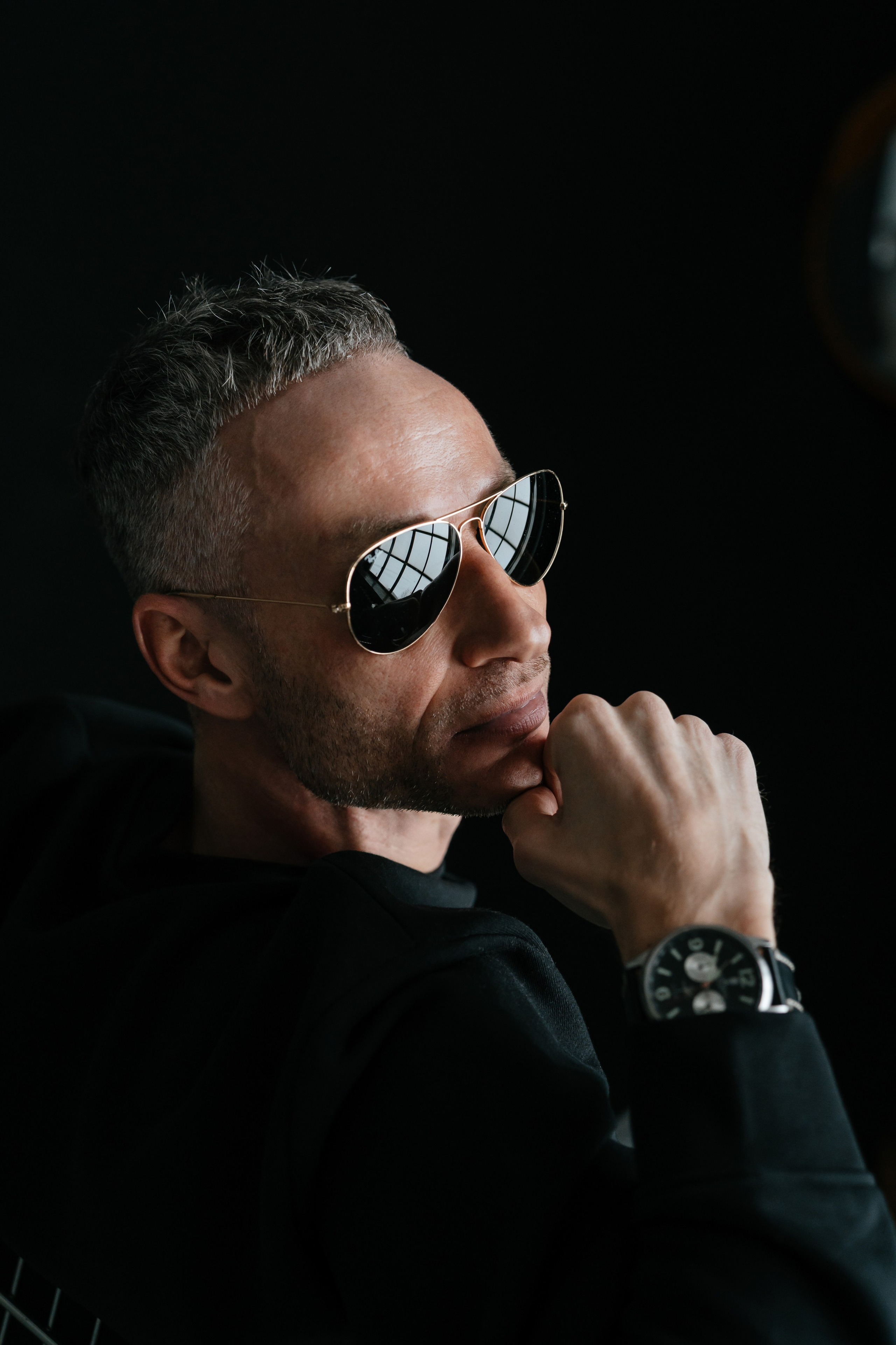 Фотограф Санкт-Петербург и Москва. Съемка портретов, контента, корпоративы, венчание и крещение