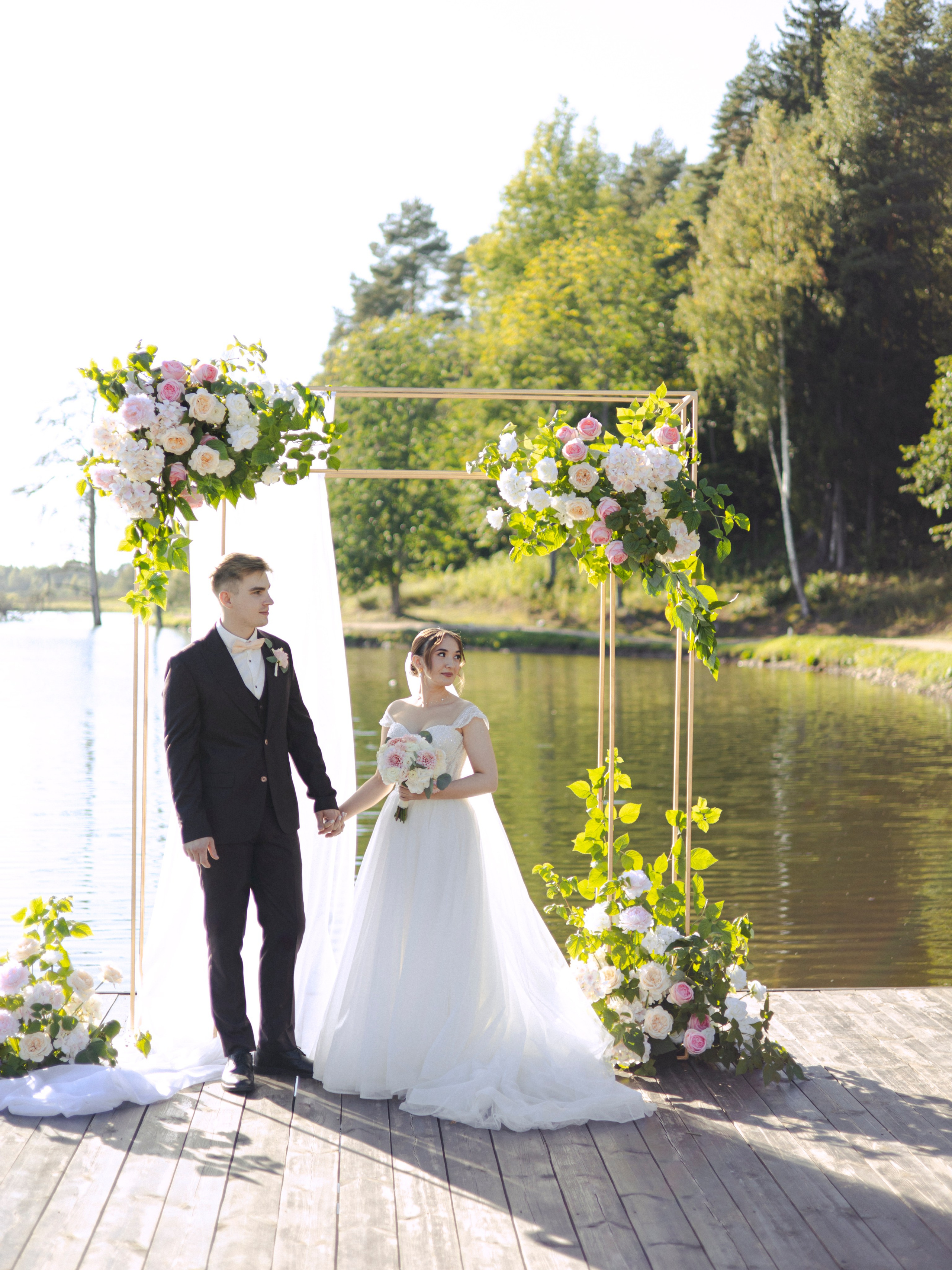 Выездная регистрация в Любогорье. Фотограф СПБ Засорина Юлия