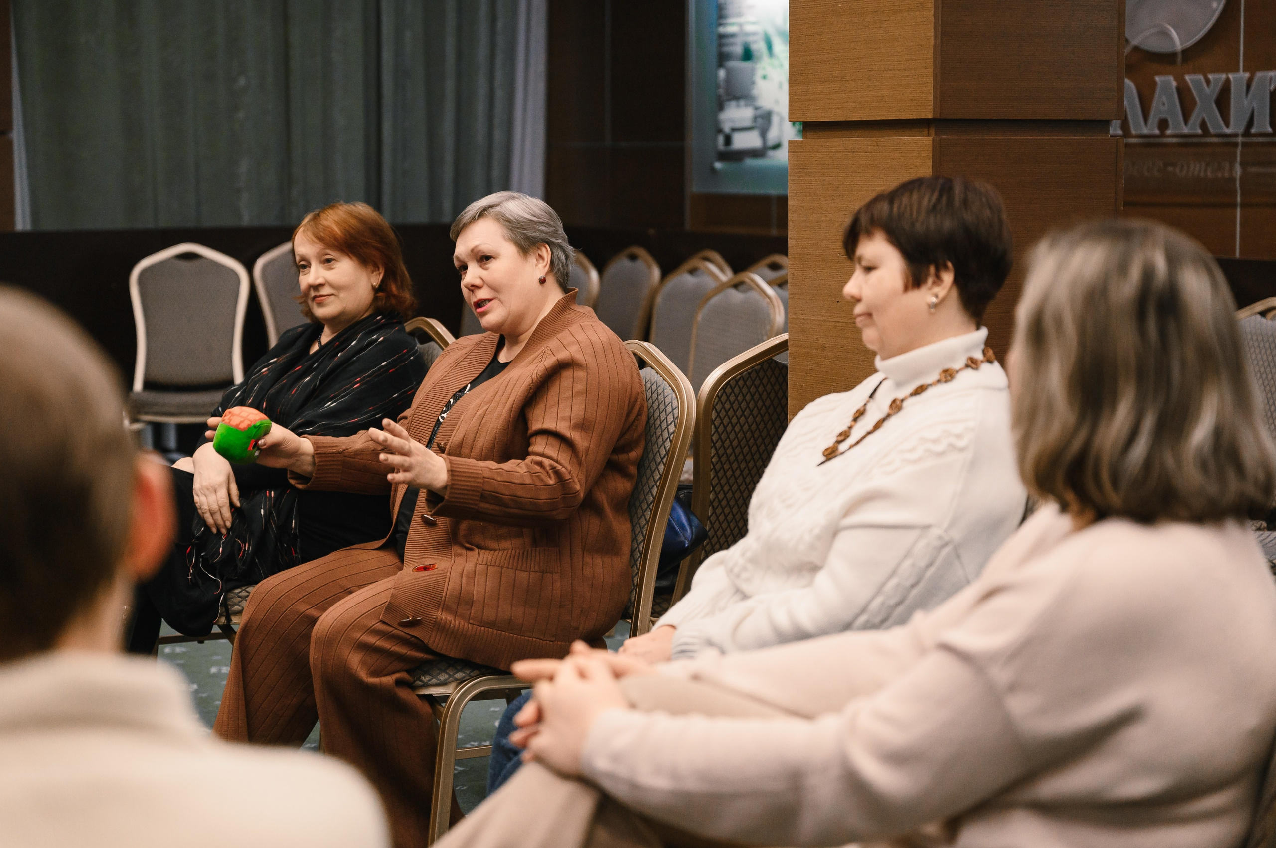 «Театр в квадрате». Клуб Читалка. Wedding and family photographer USA