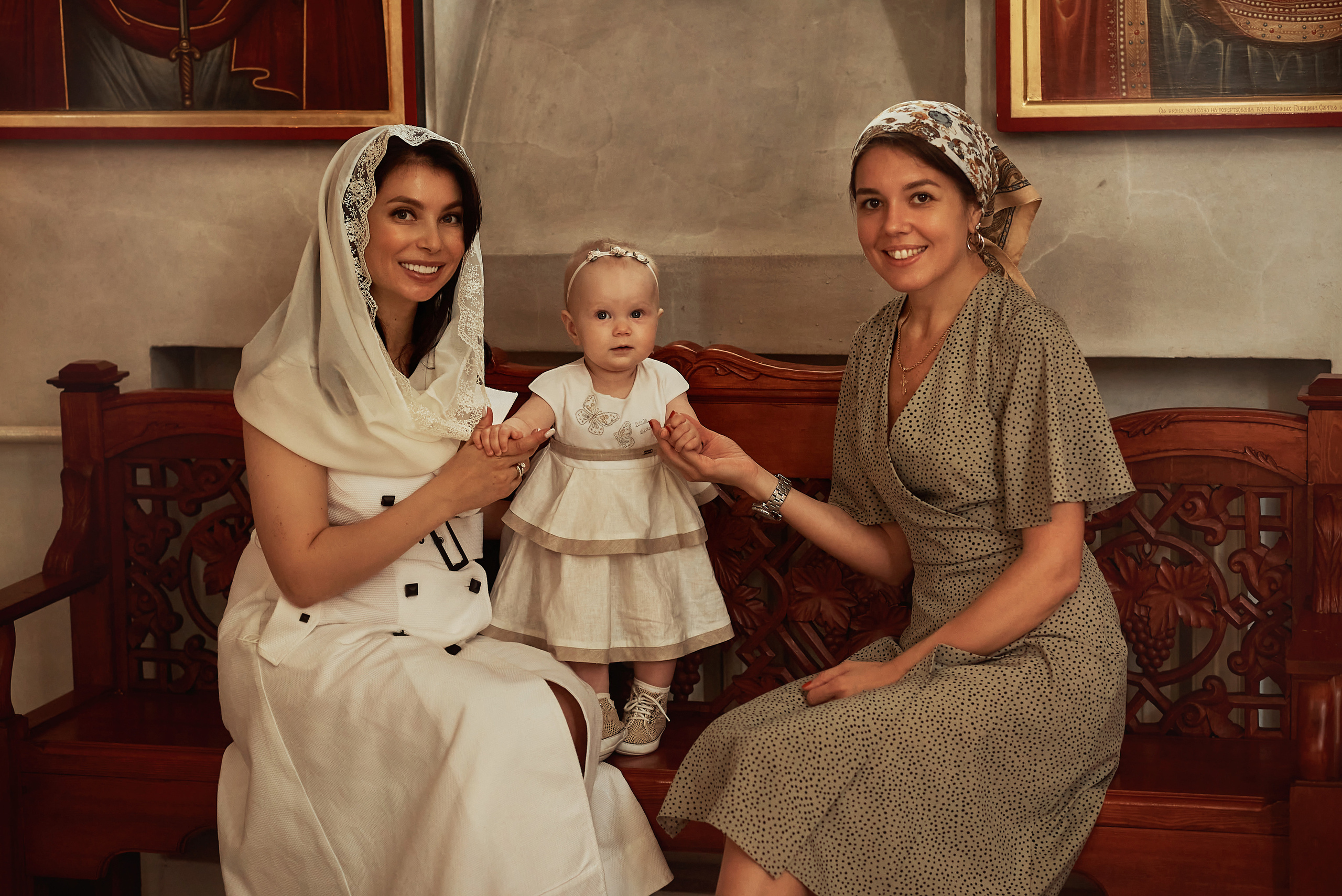 Крещение Миланы_Храм Дмитрия Ростовского. Семейный фотограф в Ростове-на-Дону Татьяна Литвинова