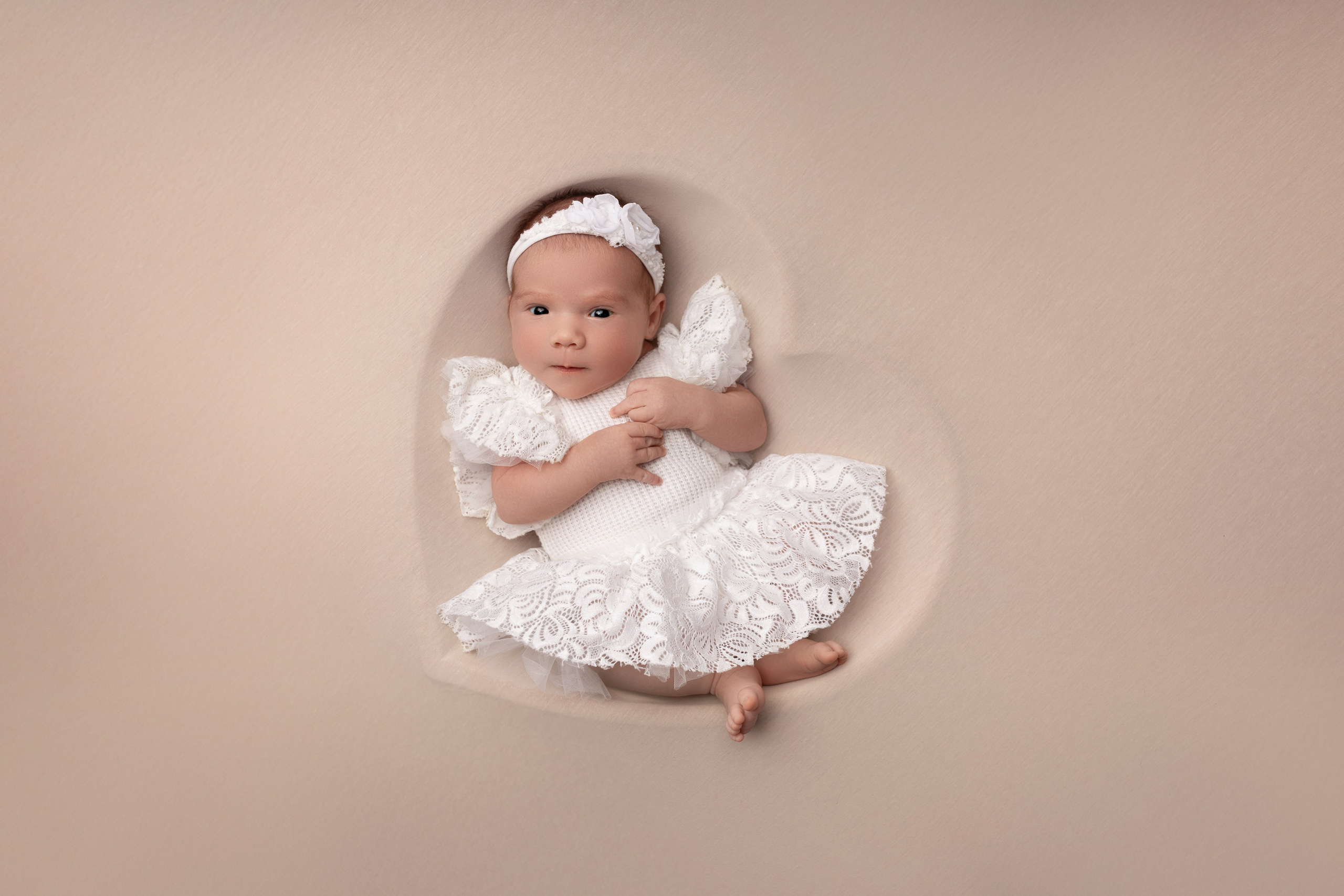 Новорожденные девочки. Фотограф новорожденных Модяева Ирина