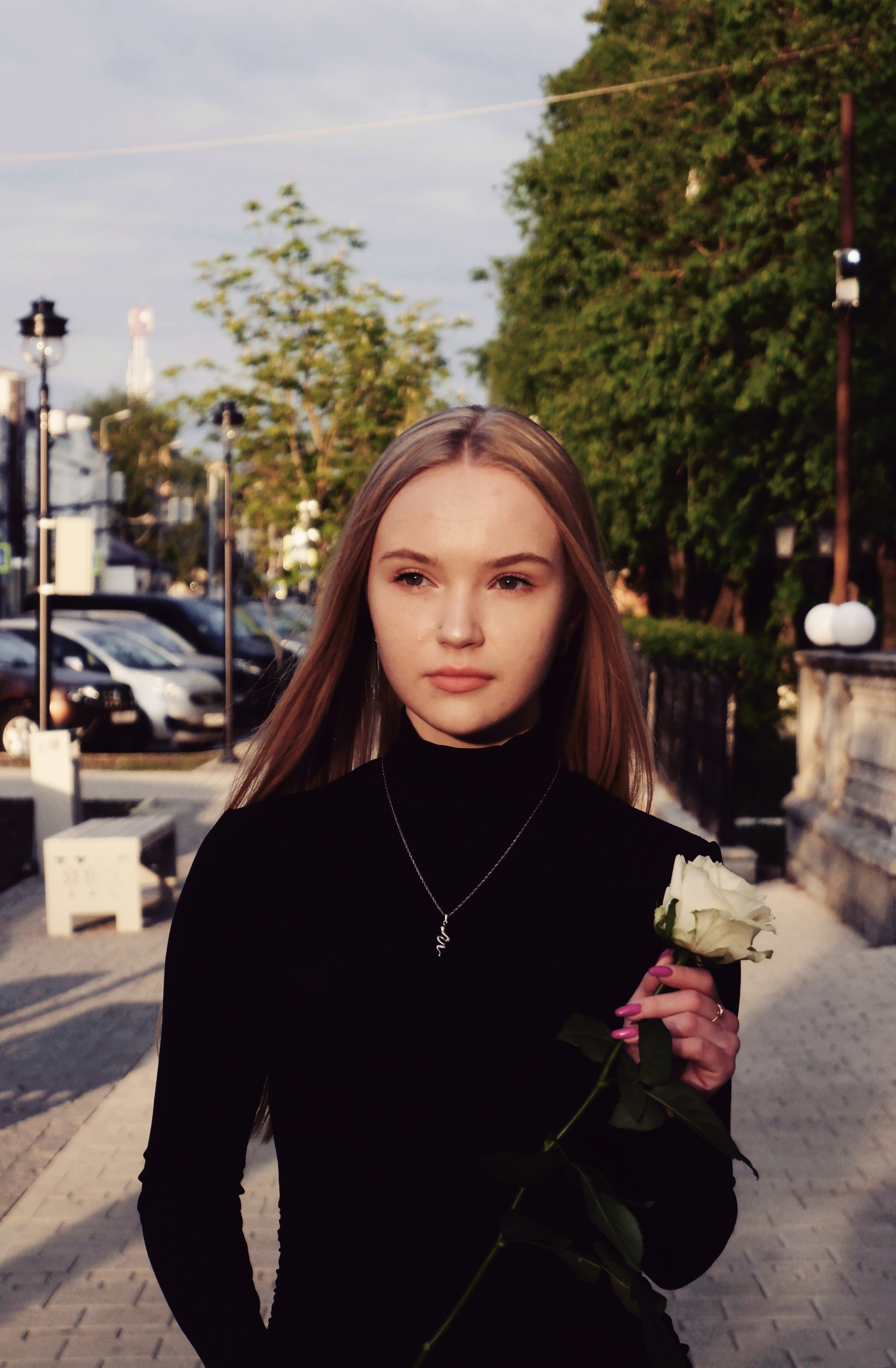 Нежная как роза. Прогулка с красавицей Ксюшей. Фотограф в Норильске Наташа Фаби