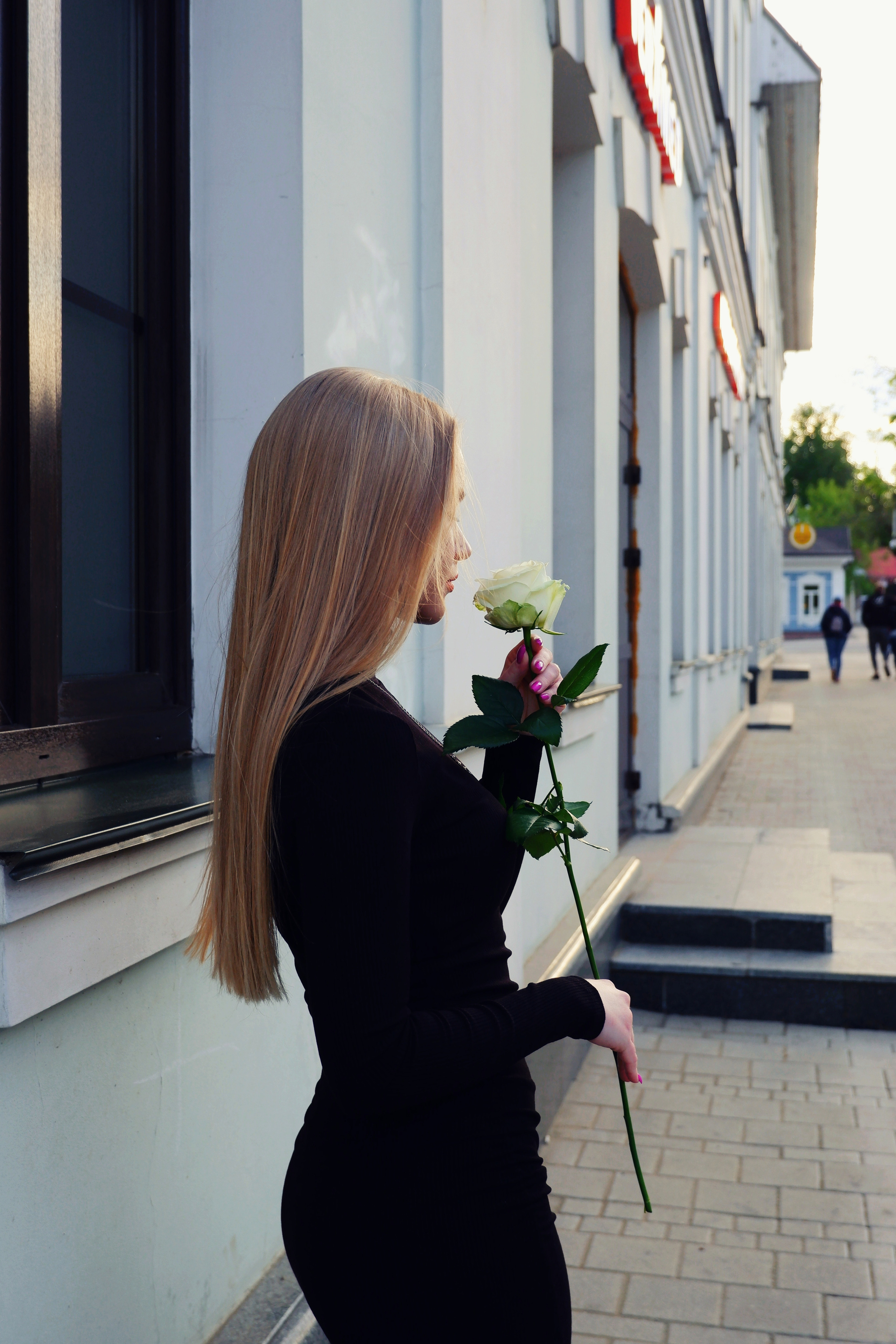 Нежная как роза. Прогулка с красавицей Ксюшей. Фотограф в Норильске Наташа Фаби