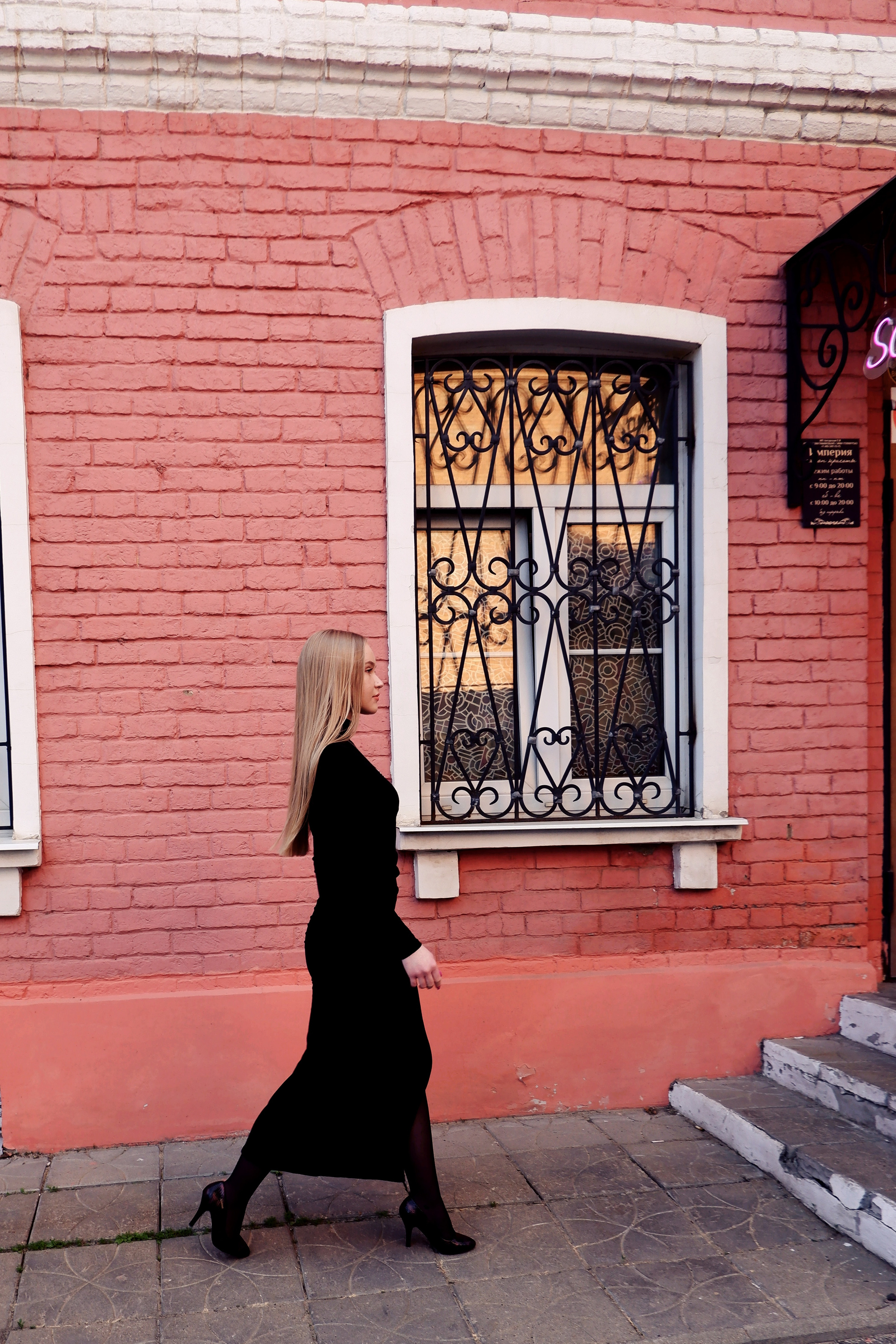 Нежная как роза. Прогулка с красавицей Ксюшей. Фотограф в Норильске Наташа Фаби