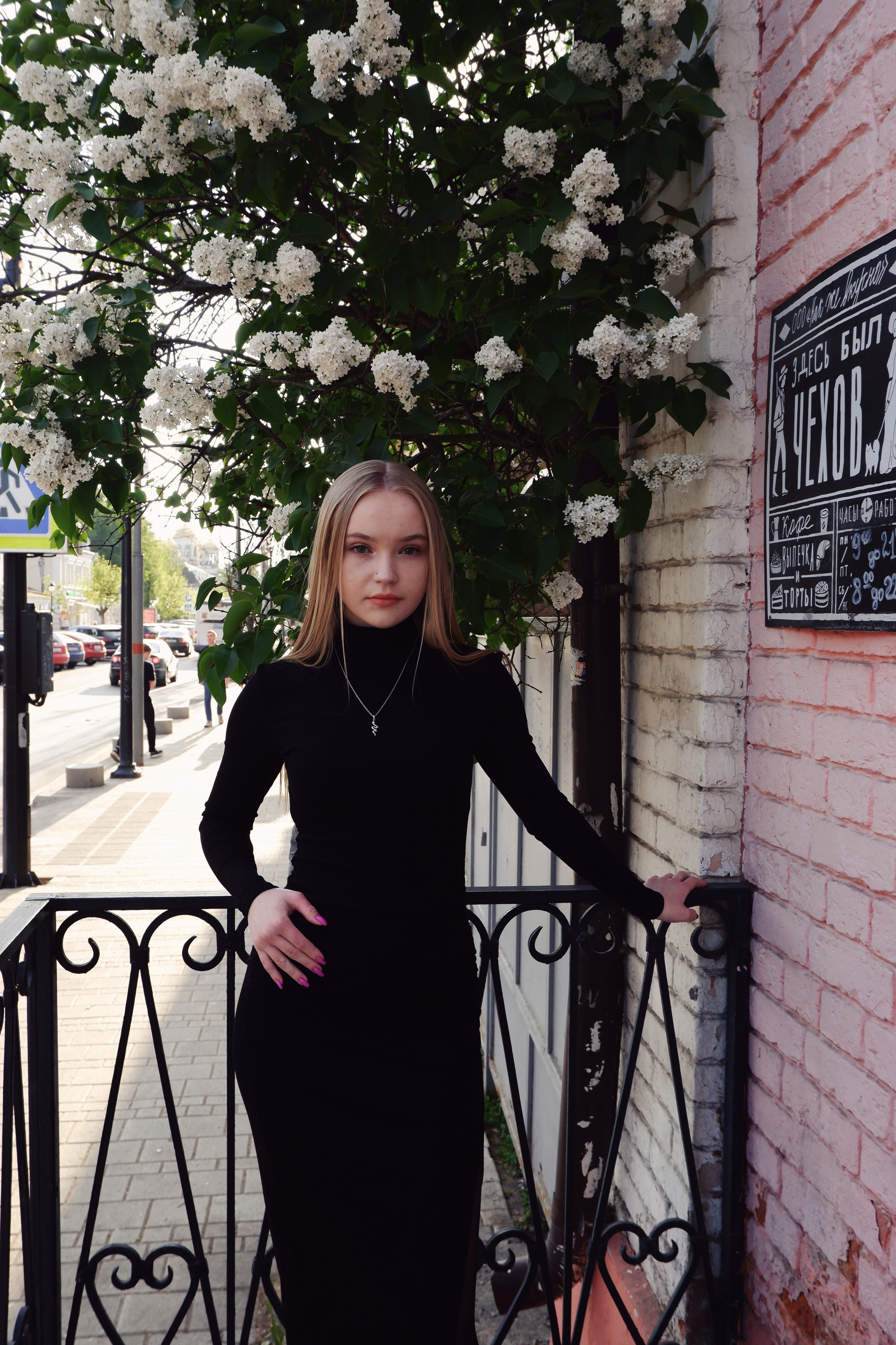 Нежная как роза. Прогулка с красавицей Ксюшей. Фотограф в Норильске Наташа Фаби