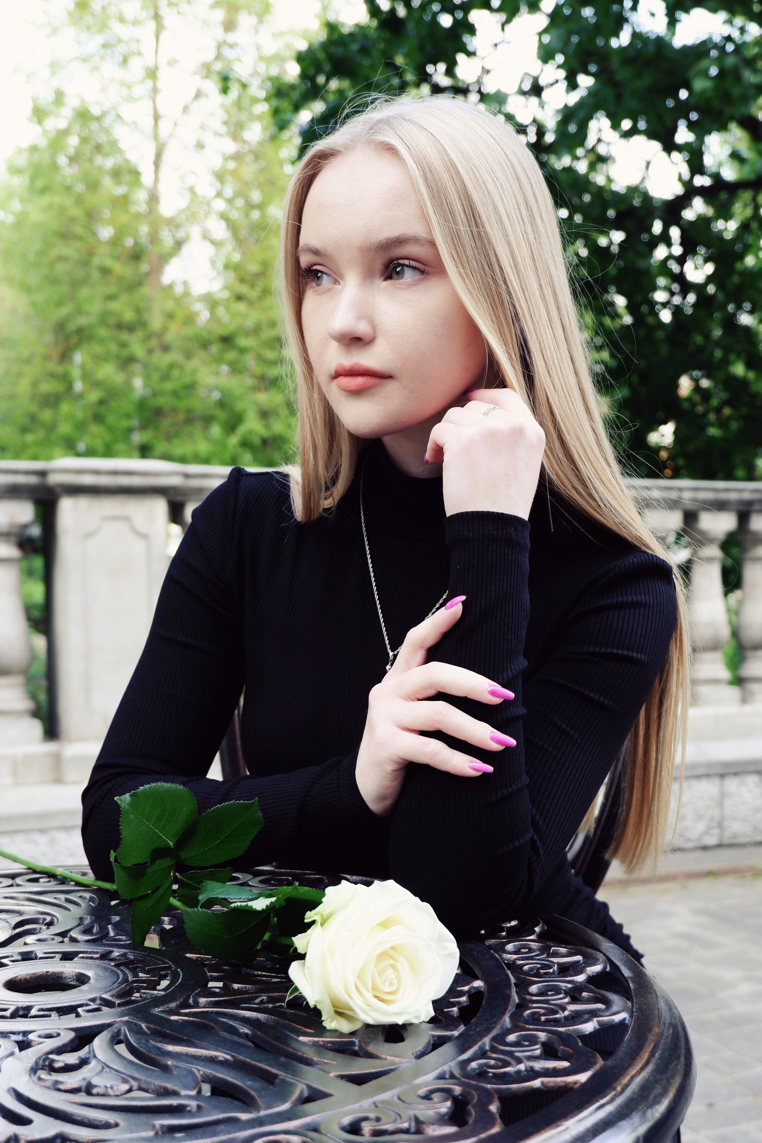 Нежная как роза. Прогулка с красавицей Ксюшей. Фотограф в Норильске Наташа Фаби