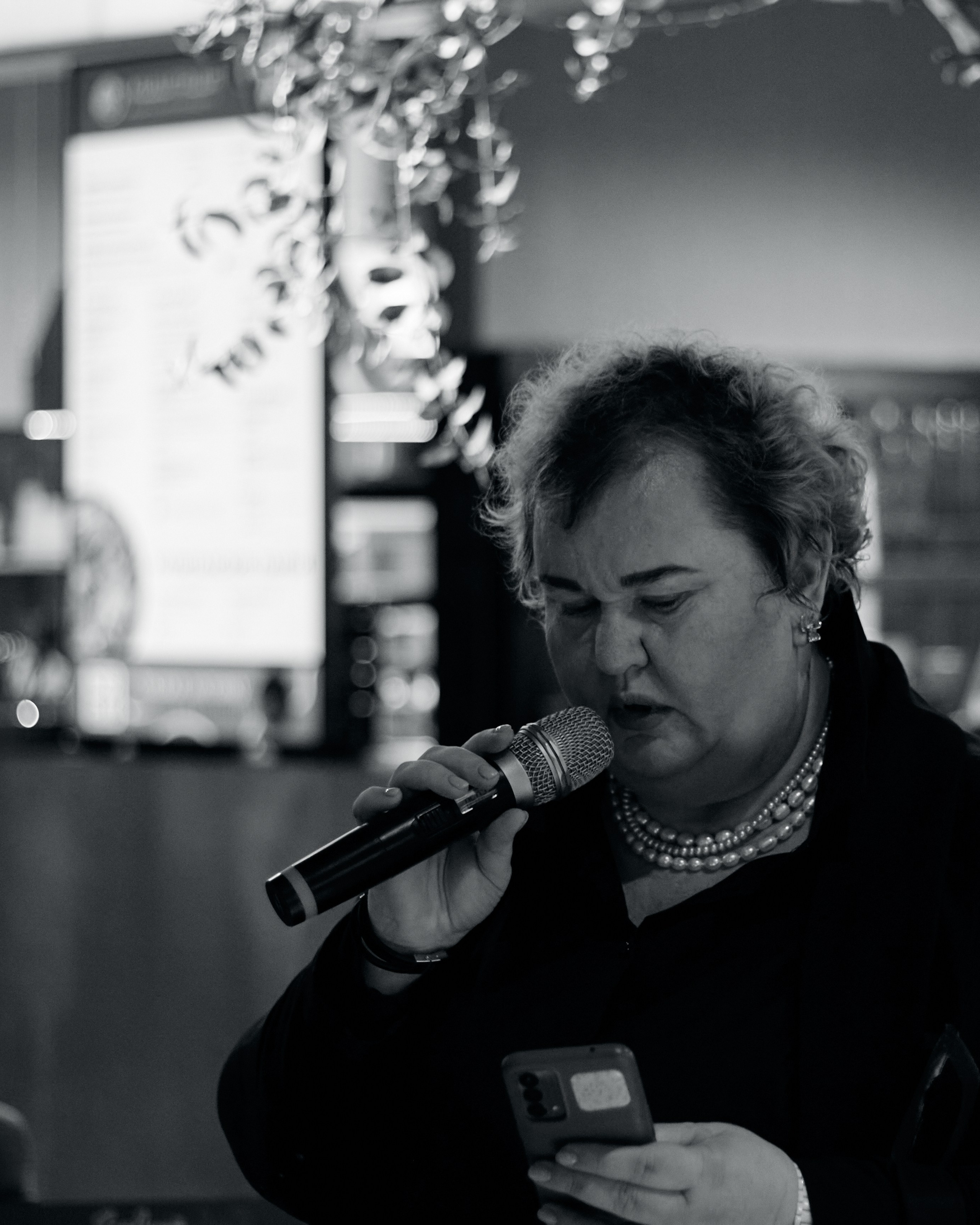 Поэтический вечер Венеры Валевской. Фотограф из Первоуральска Роман Заиченко