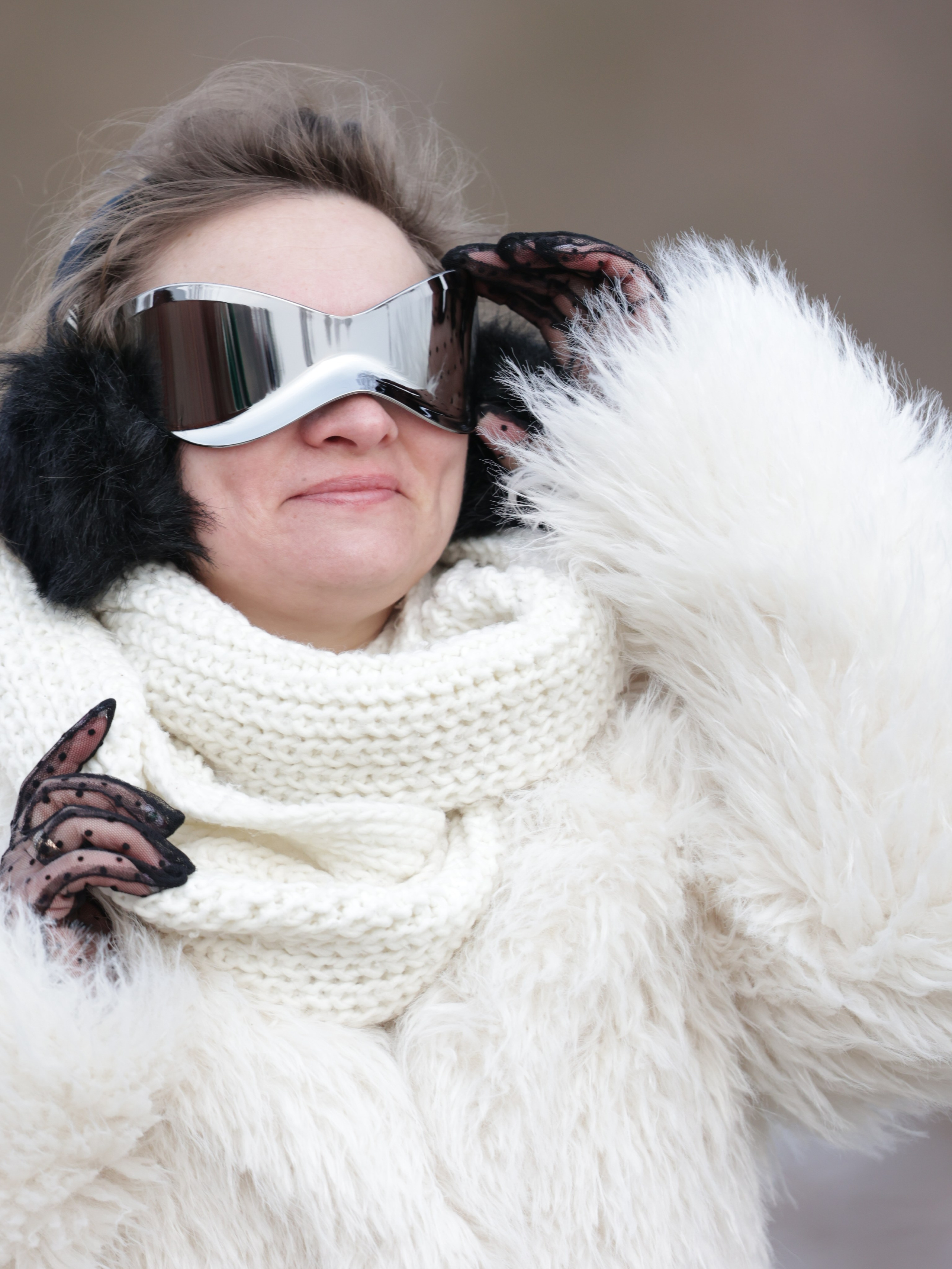 Карнавальные костюмы, вечерние и свадебные платья аренда посуточно, прокат в Жуковском. Одежда для фотосессий, аксессуары. Фотограф для маркетплейсов, фотоуслуги в Жуковском Татьяна Марсуверских